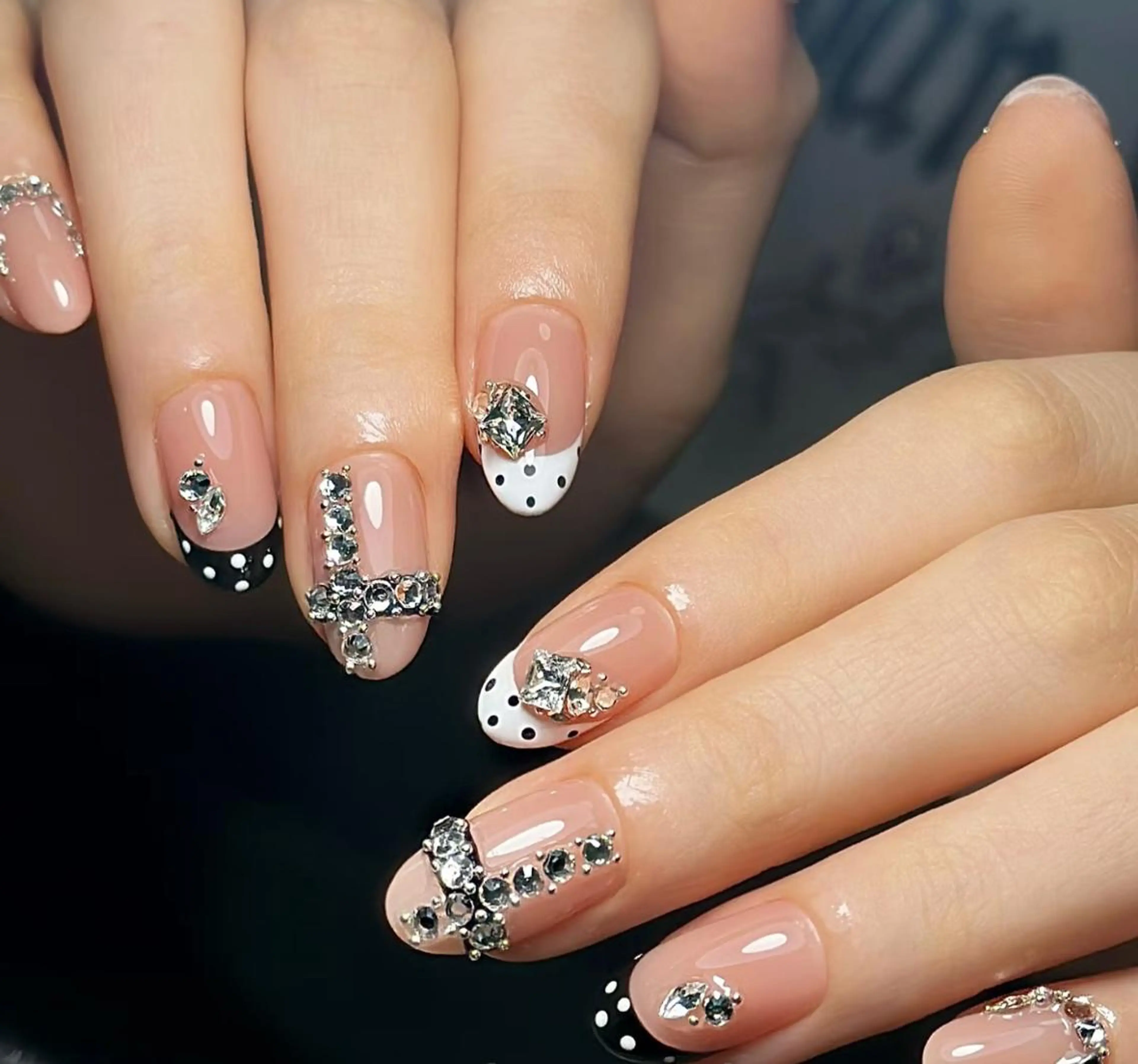 ネイル ハンドネイル ハンドケア 🍑 momo_nailのネイルデザイン