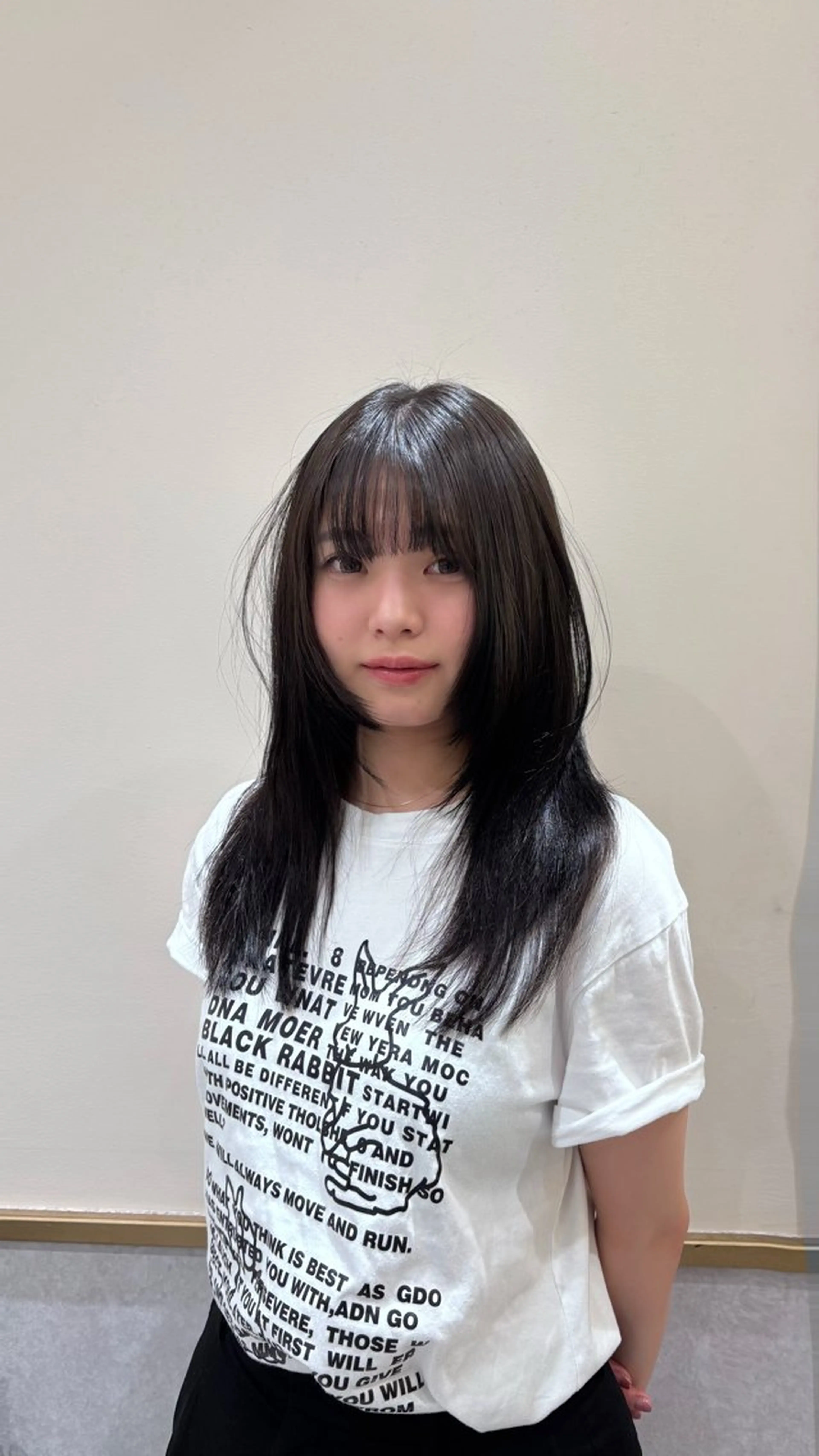 セミロング カット トリートメント ハイトーンカラー🫧 🥣KYOKAのヘアスタイル