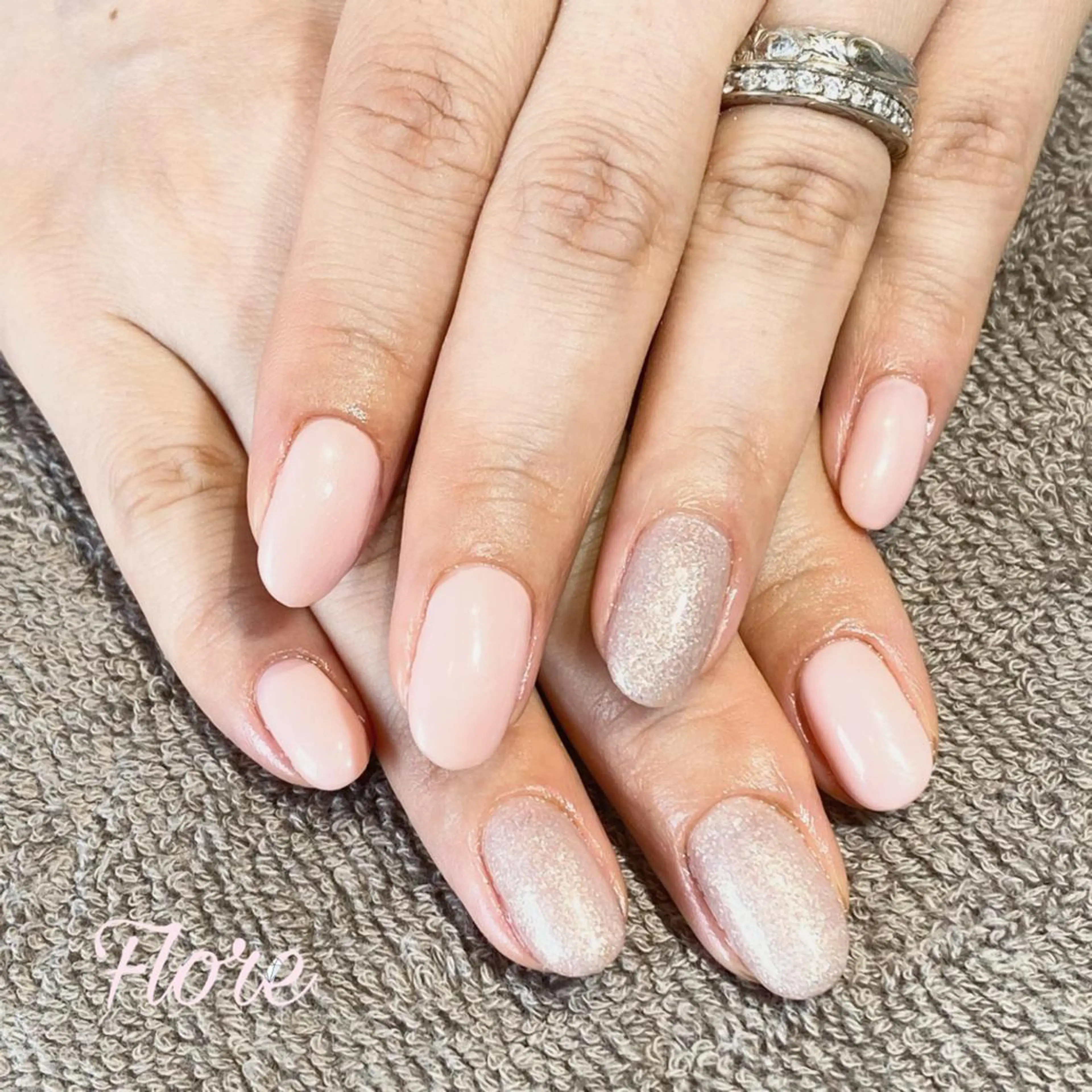 ネイル Flore (フロール)の眉毛・アイブロウイメージ