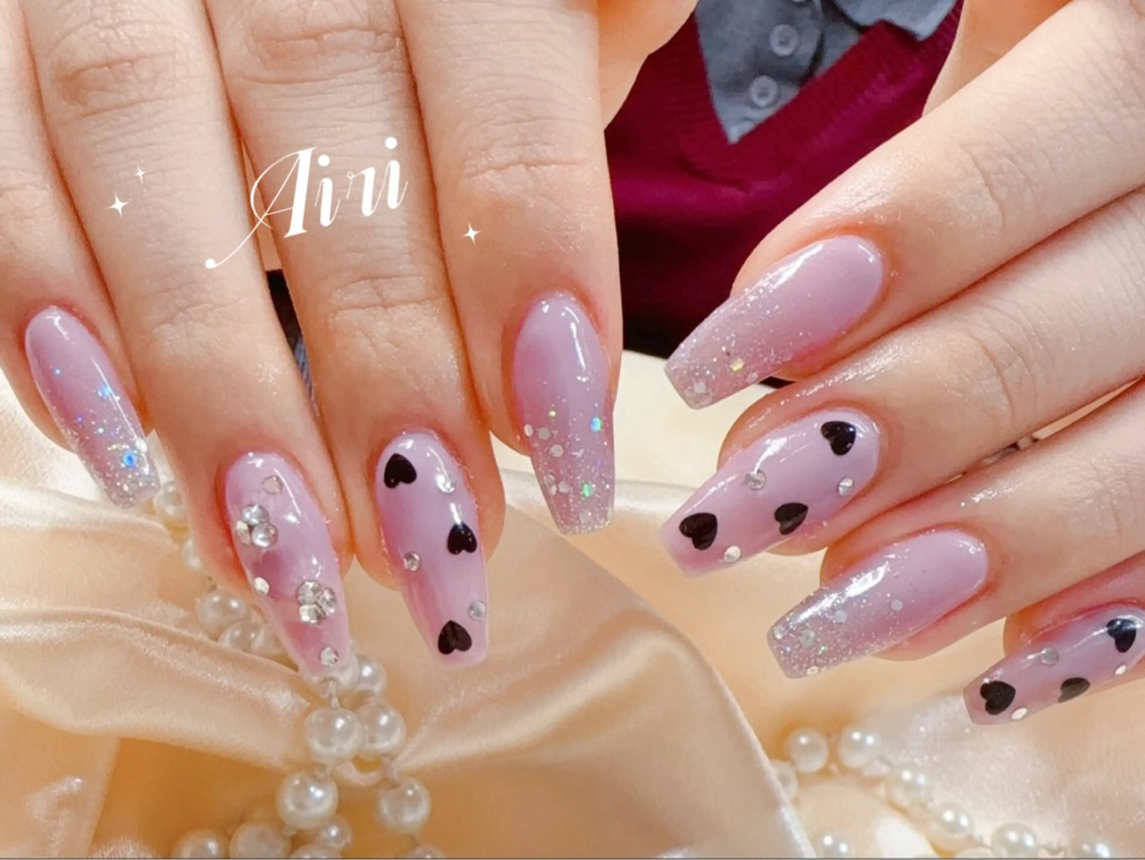 ネイル 桜ネイル フットネイル ジェルネイル ラメ(グリッター) ラメグラデーション ハンドネイル ネイルサロンAiri 長さ出し·シンプルのネイルデザイン