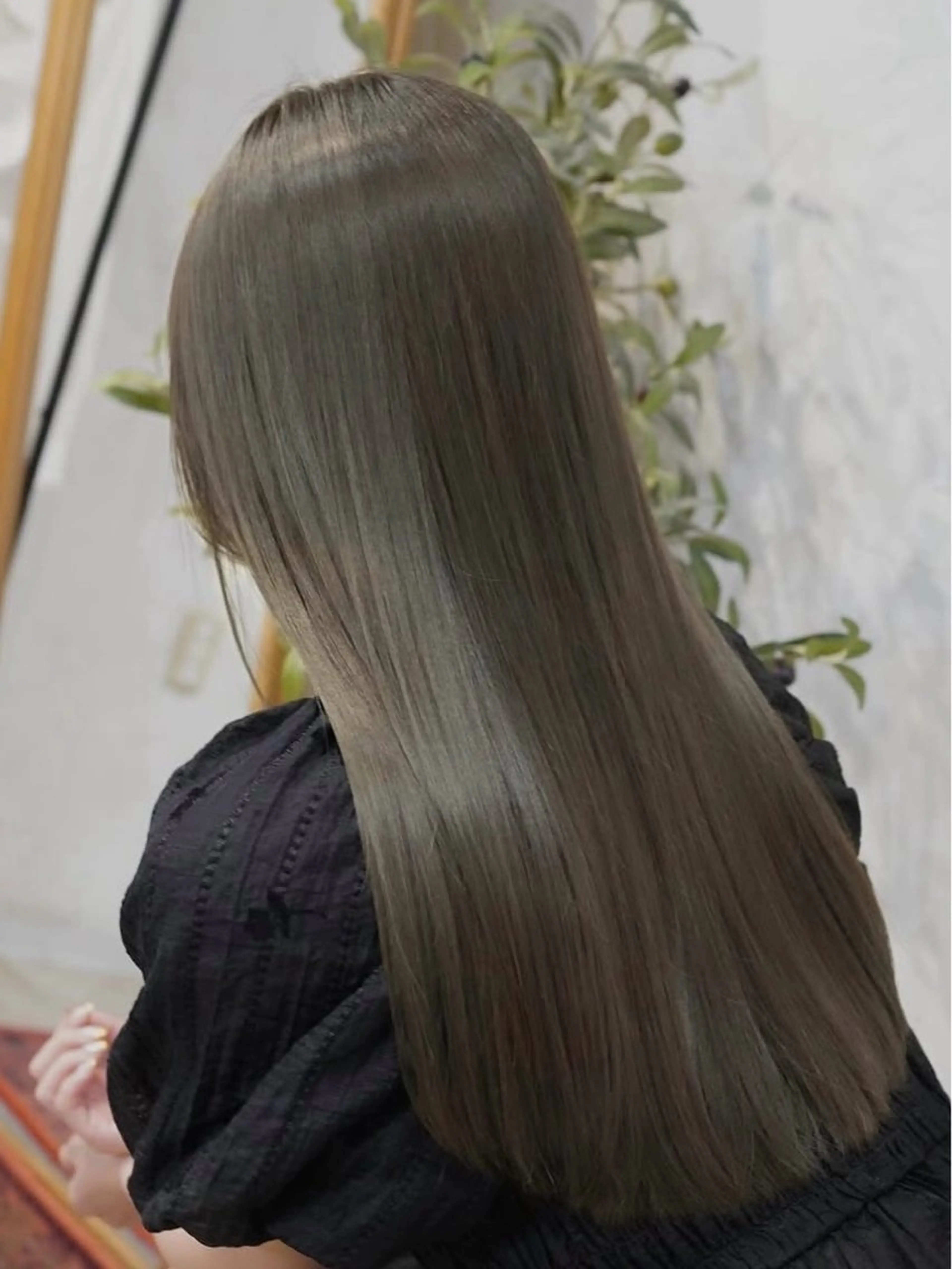 ロング カット ヘアカラー トリートメント ALLY 原宿のヘアスタイル