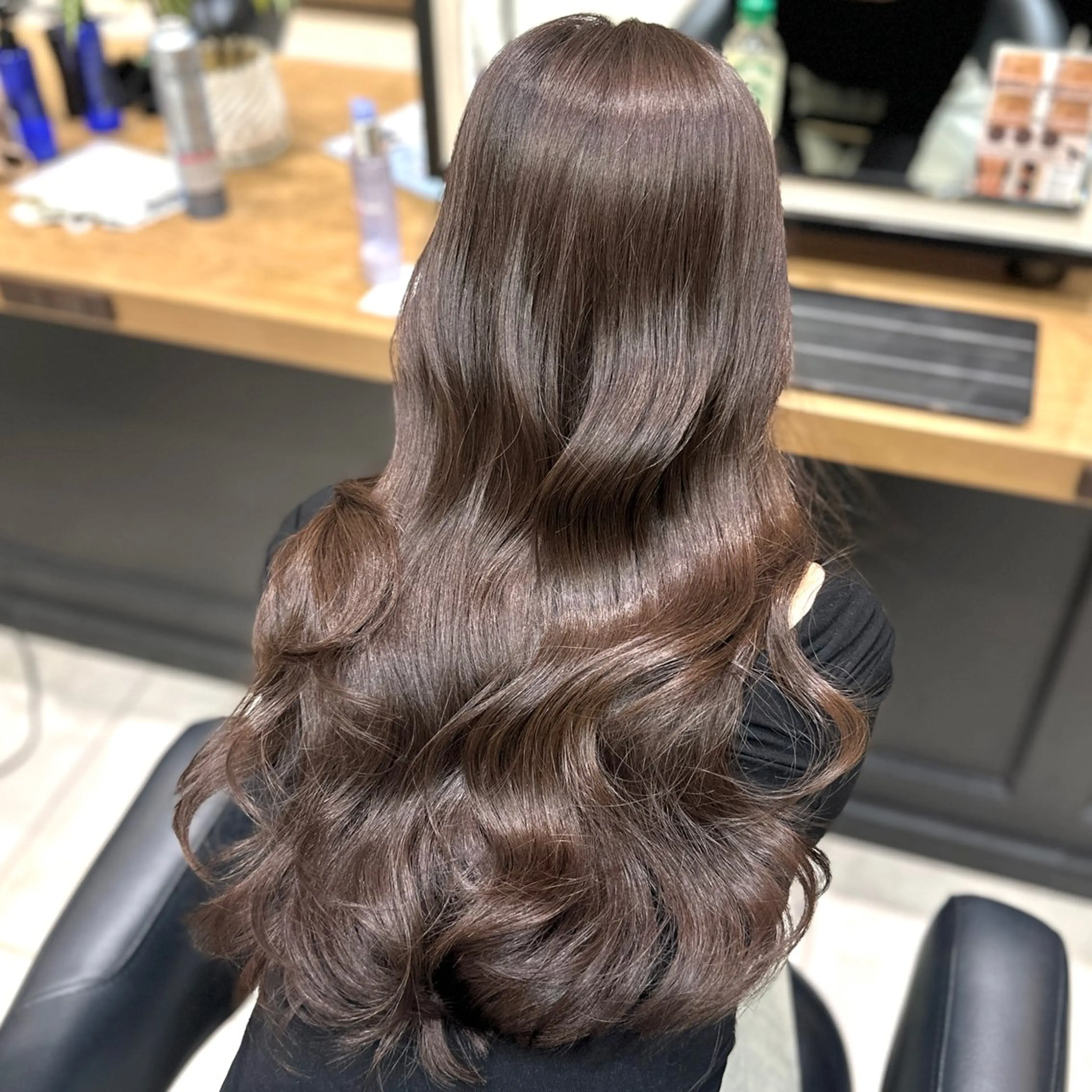 ロング カラー ベージュカラー ブリーチ ブラウンカラー ダブルカラー ブリーチなしカラー レイヤー/グレージュ メンズパーマのヘアスタイル