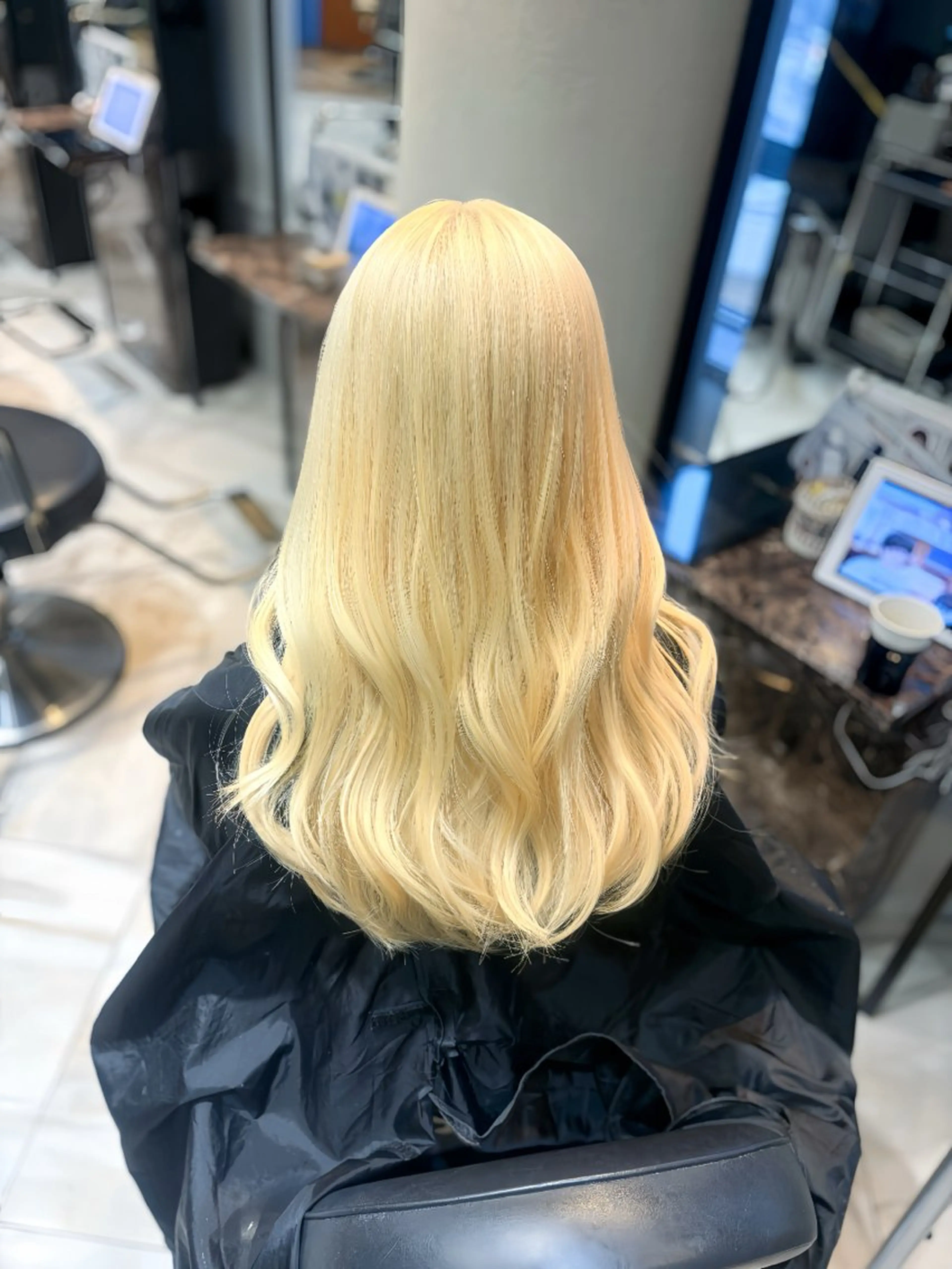 ロング カラー ブリーチ ヘアカラー 大阪 梅田/ ハイトーン/エクステのヘアスタイル
