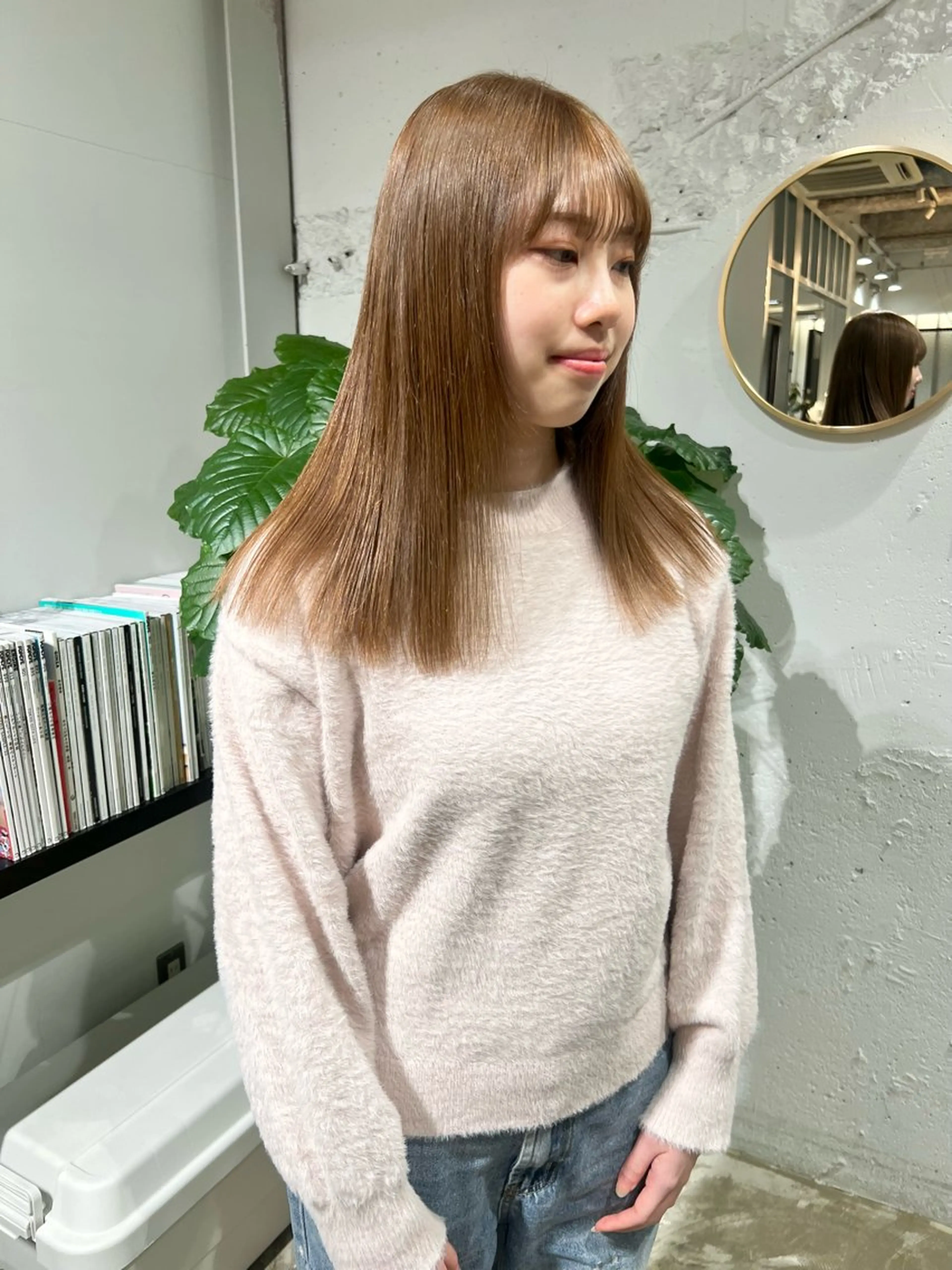 ロング カット ヘアカラー 石井 菜々のヘアスタイル