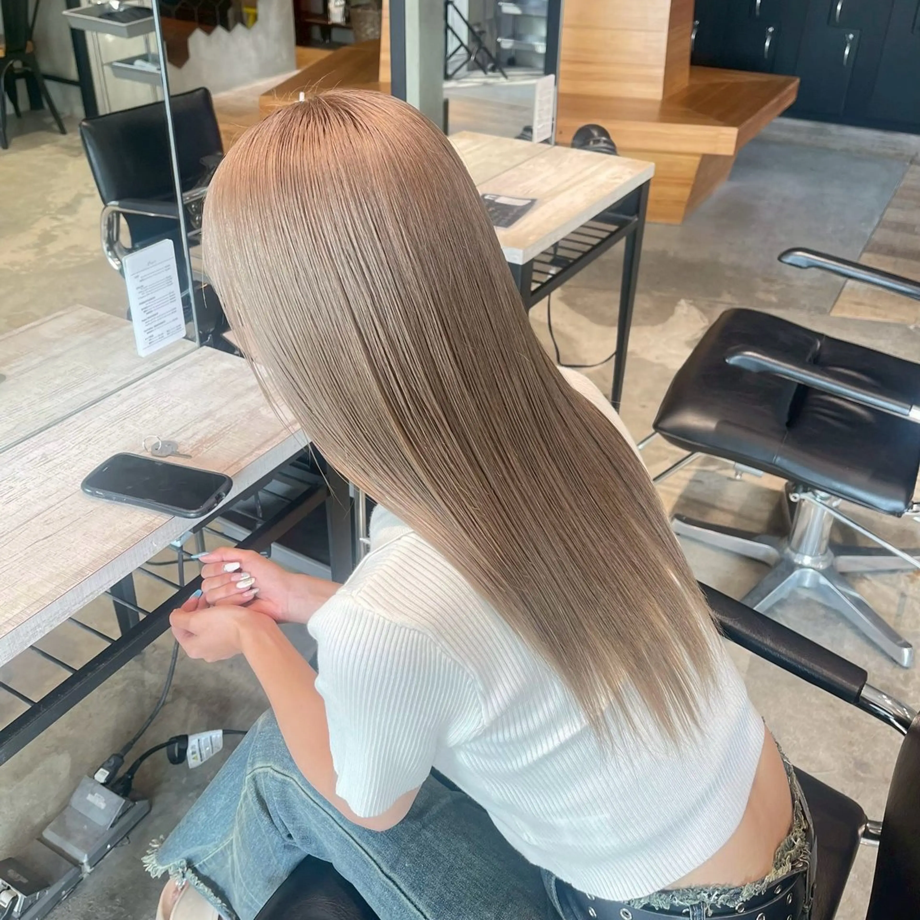 セミロング カラー カット ヘアカラー トリートメント 似合わせカラー /髪質改善✨レオンのヘアスタイル