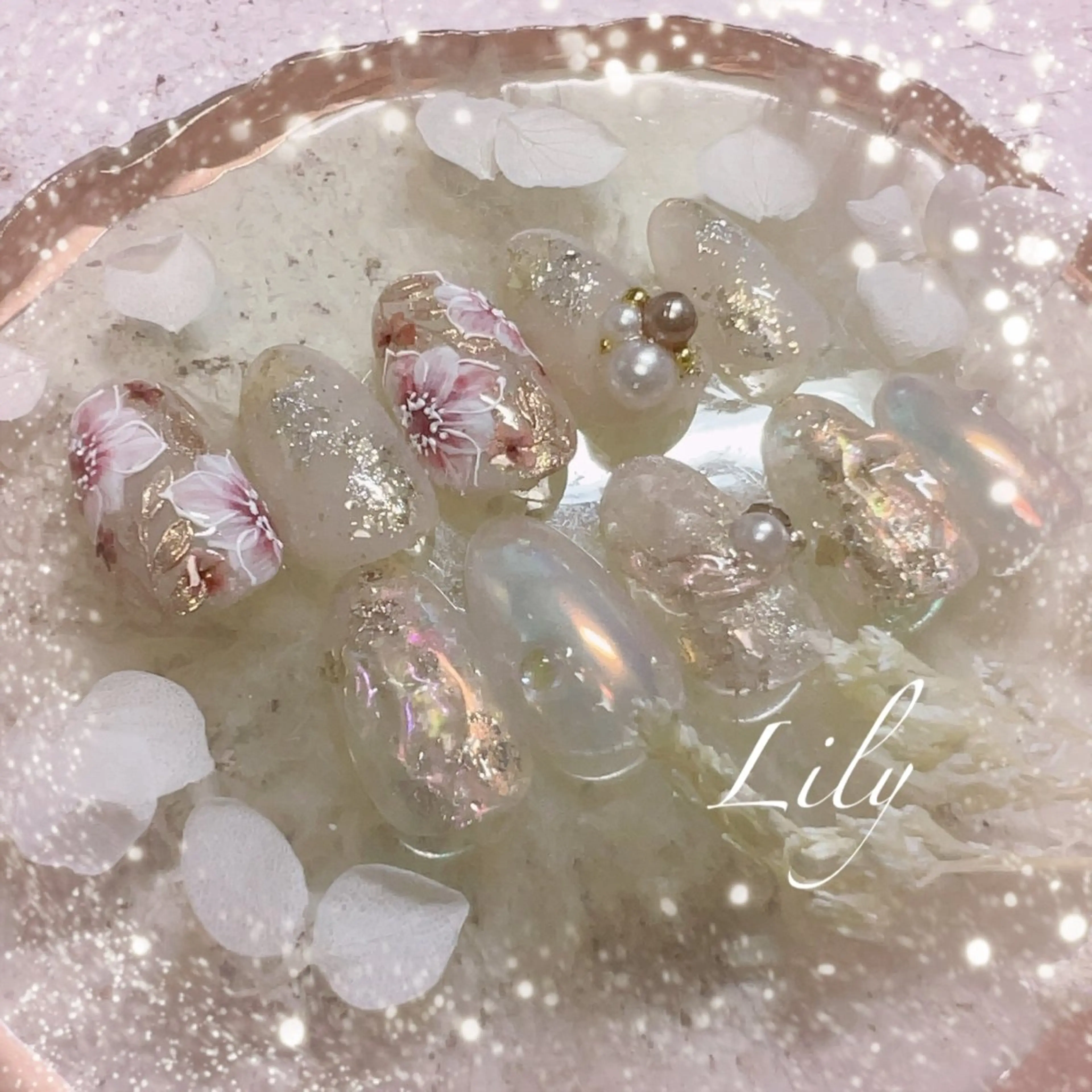 ネイル ハンドネイル Lily*nail 🌻Mii🌻のネイルデザイン