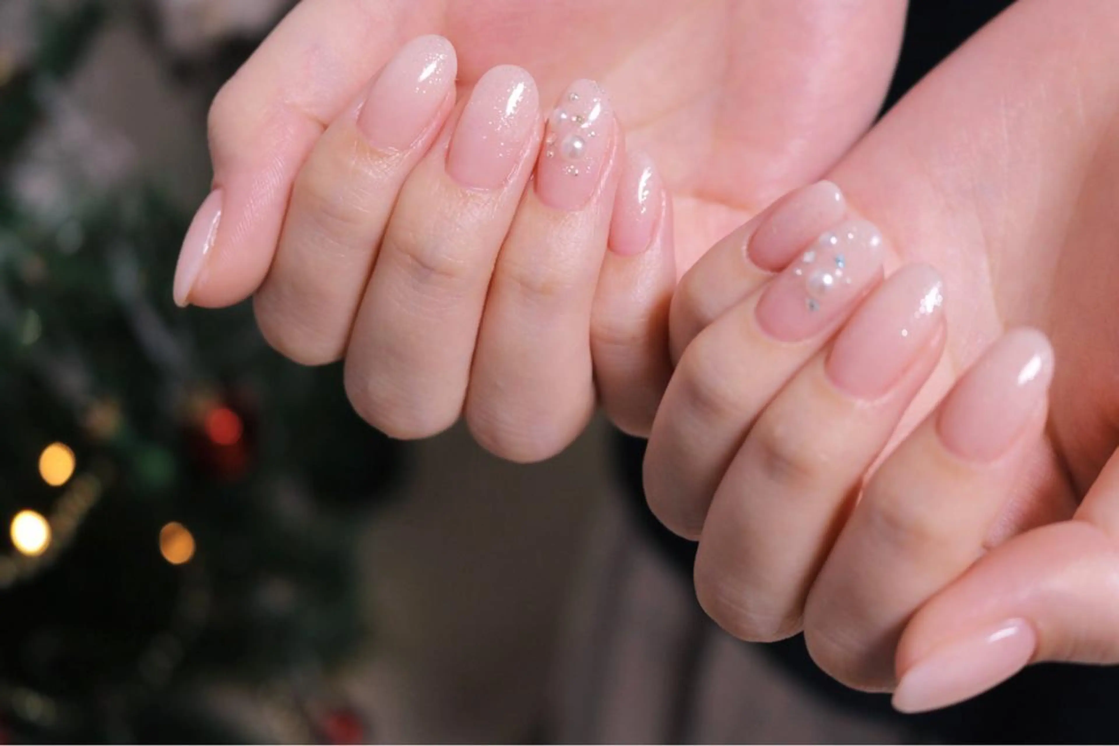 ネイル オーロラネイル カジュアル 長さ出し ジェルネイル 韓国ネイル ハンドネイル MH Nailのネイルデザイン