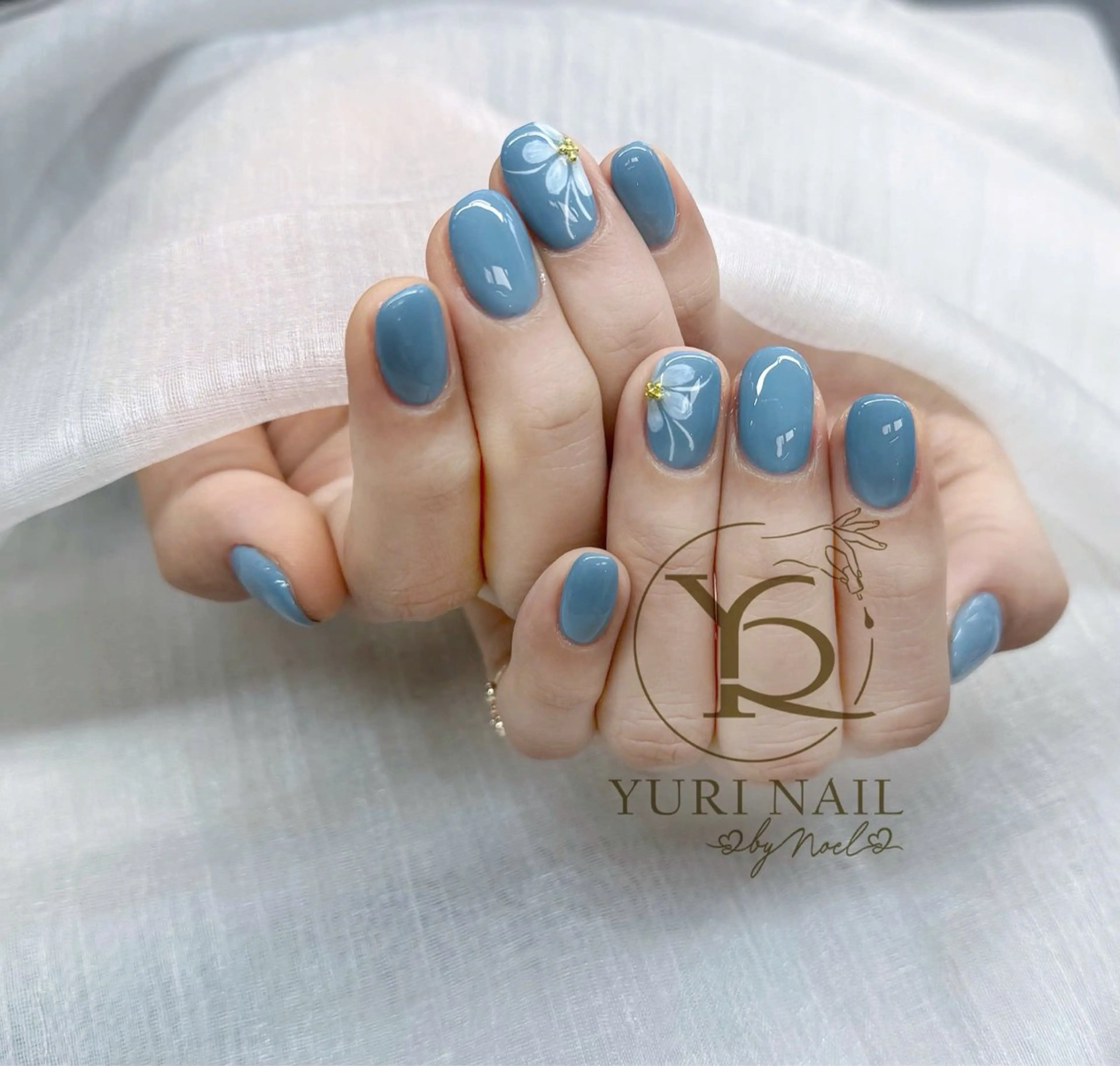 ネイル ハンドネイル フットネイル ハンドケア YURI Nail NARITAのネイルデザイン
