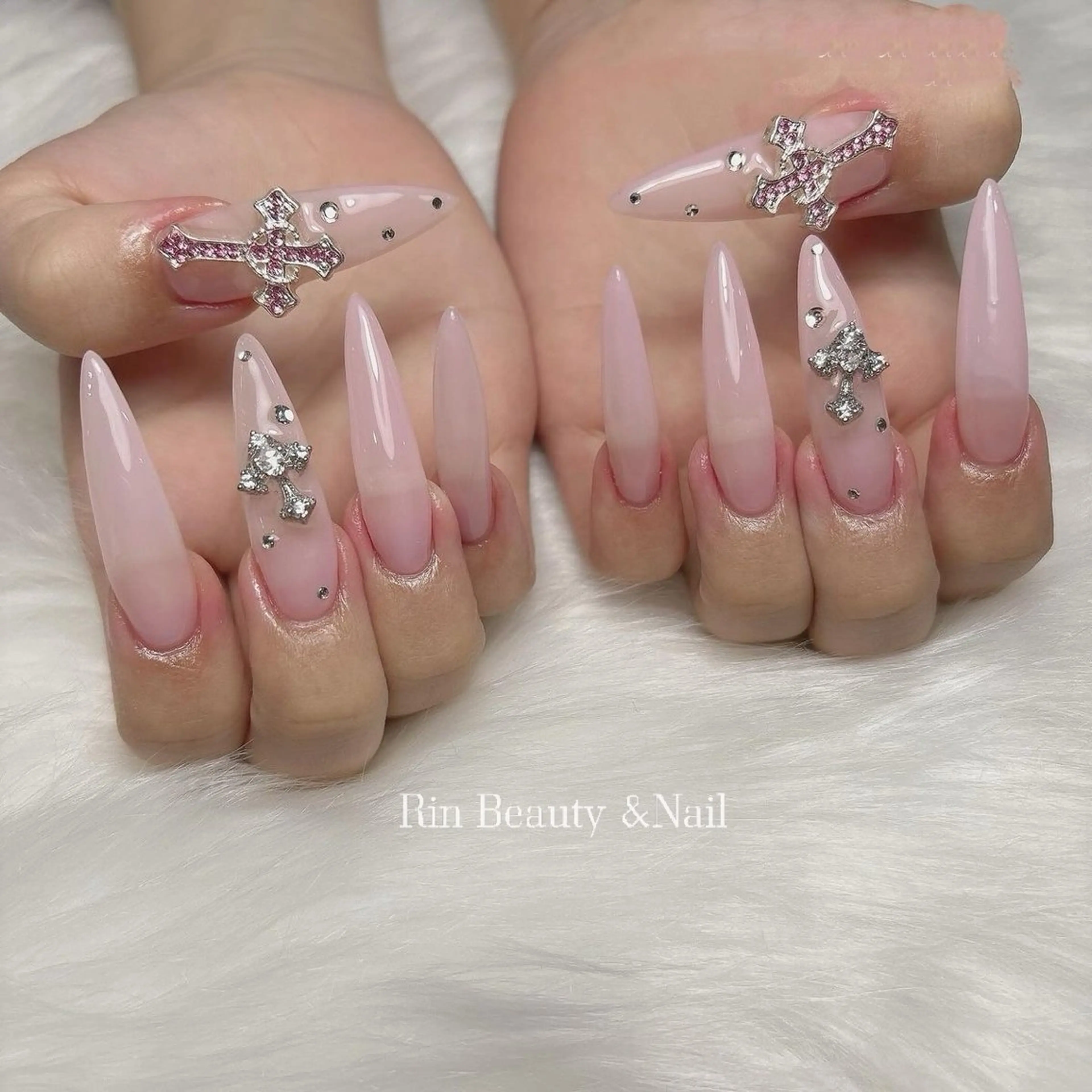 ネイル アートネイル フレンチネイル ジェルネイル 韓国ネイル ミラーネイル Rin Nail 新大久保店のネイルデザイン