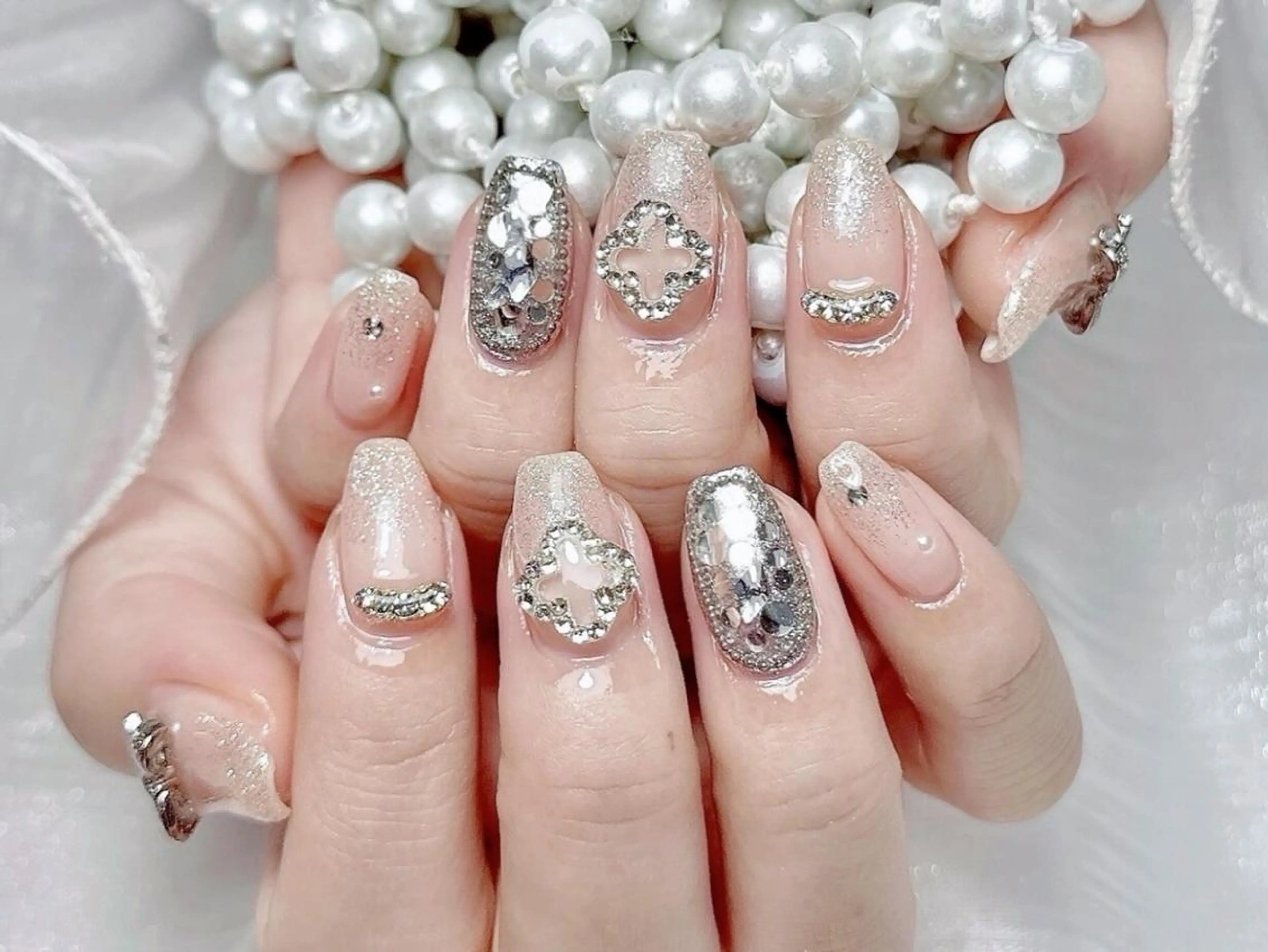 ネイル Aurum nailのネイルデザイン