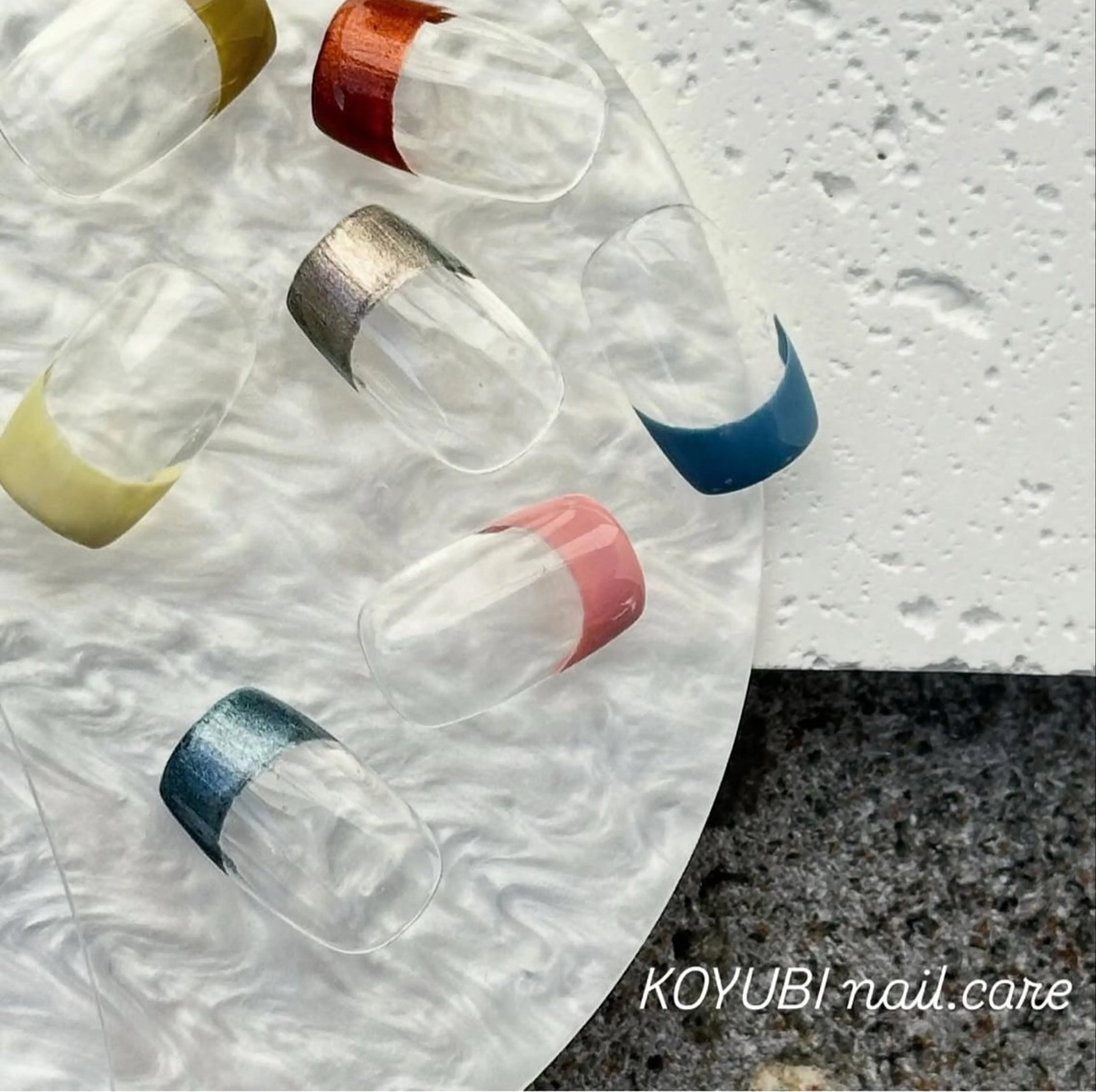 ネイル カジュアル フレンチネイル キラキラネイル オフィスネイル シンプルネイル KOYUBI 大関のネイルデザイン