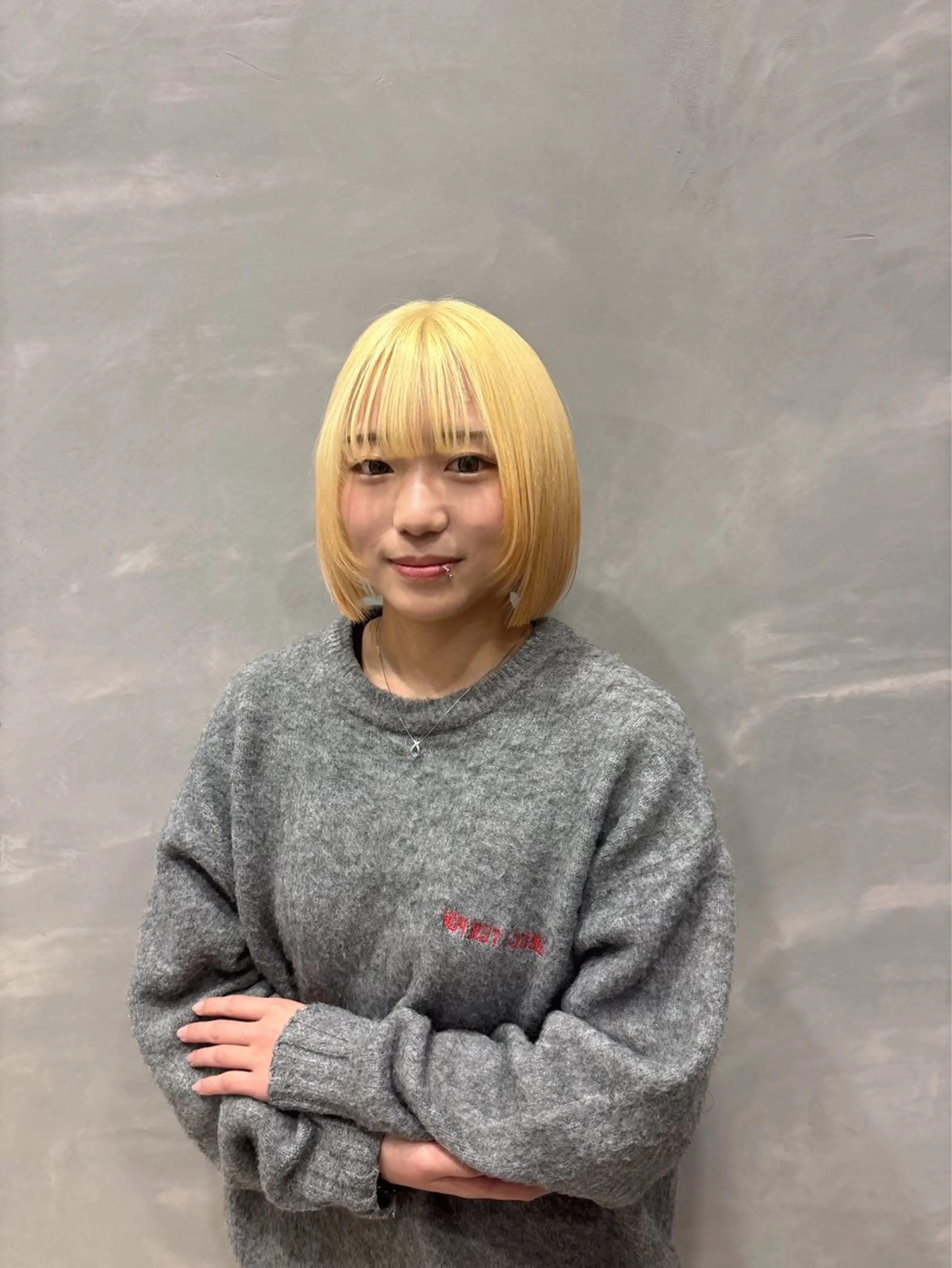 ショート カラー ボブレイヤー ブリーチ ボブ レイヤーカット ヘアカラー "今"だけでない美髪 KOTOMIのヘアスタイル