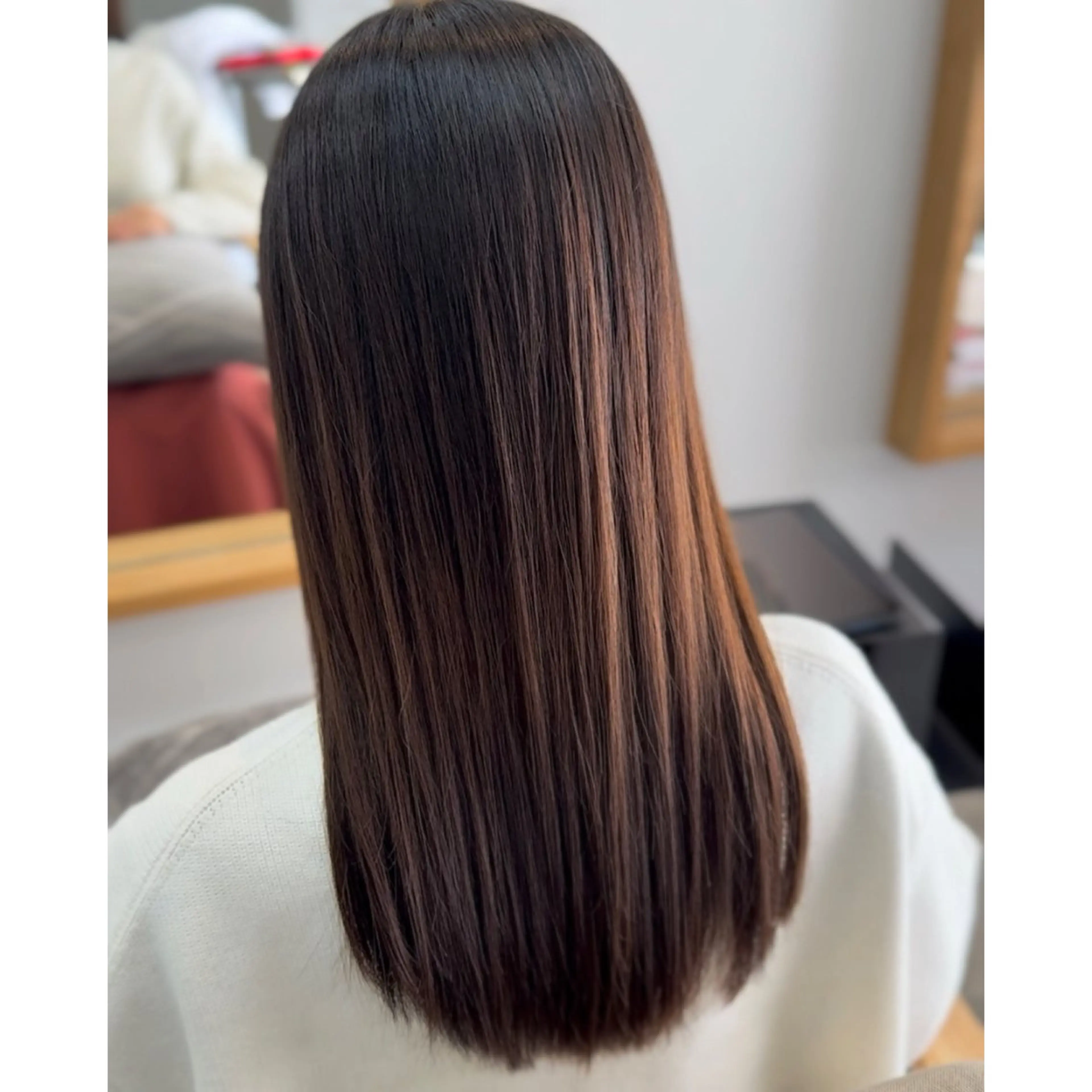 ロング 沢登 穂乃香のヘアスタイル