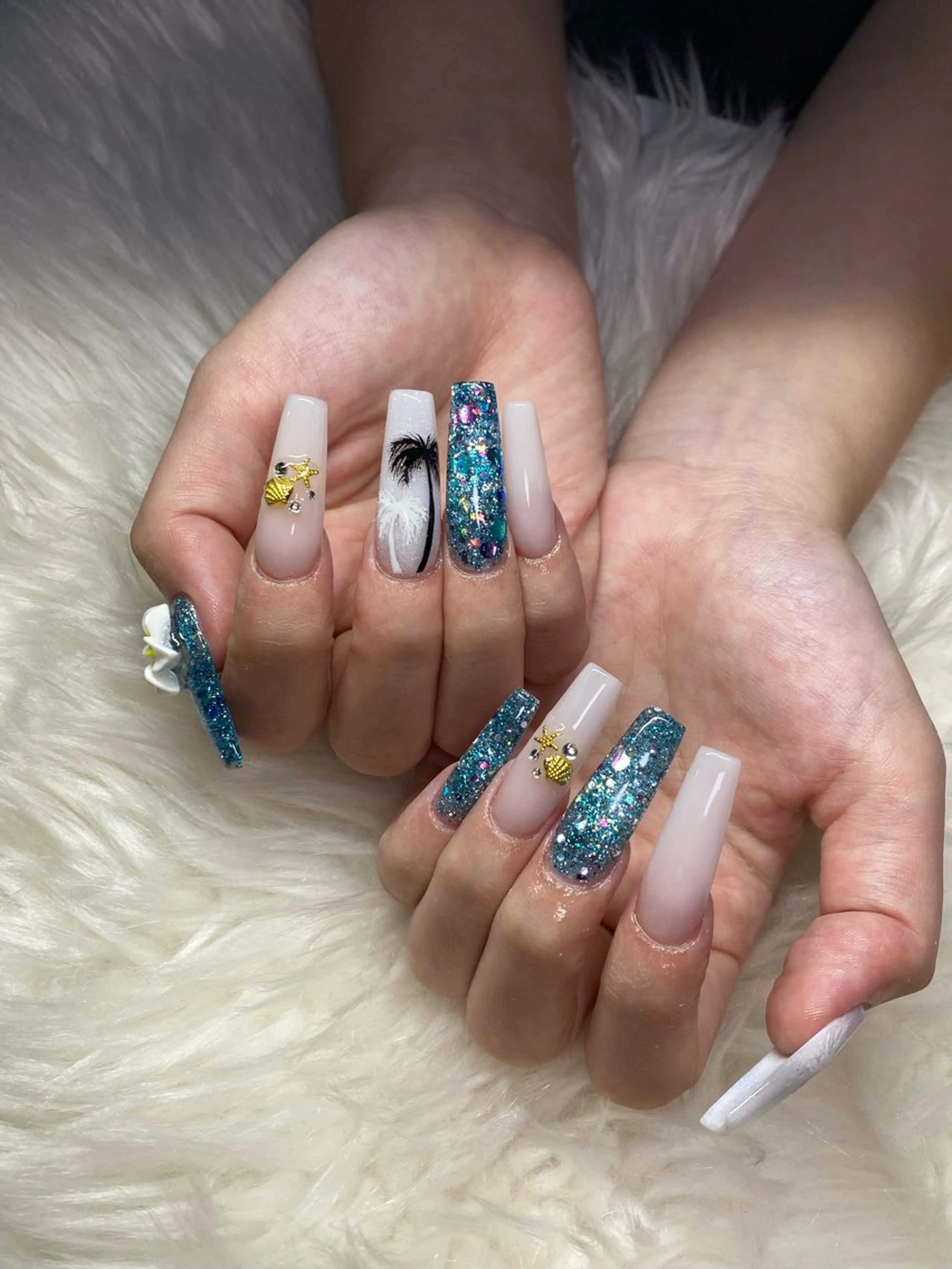 ネイル nes.nail★ AYANOのネイルデザイン