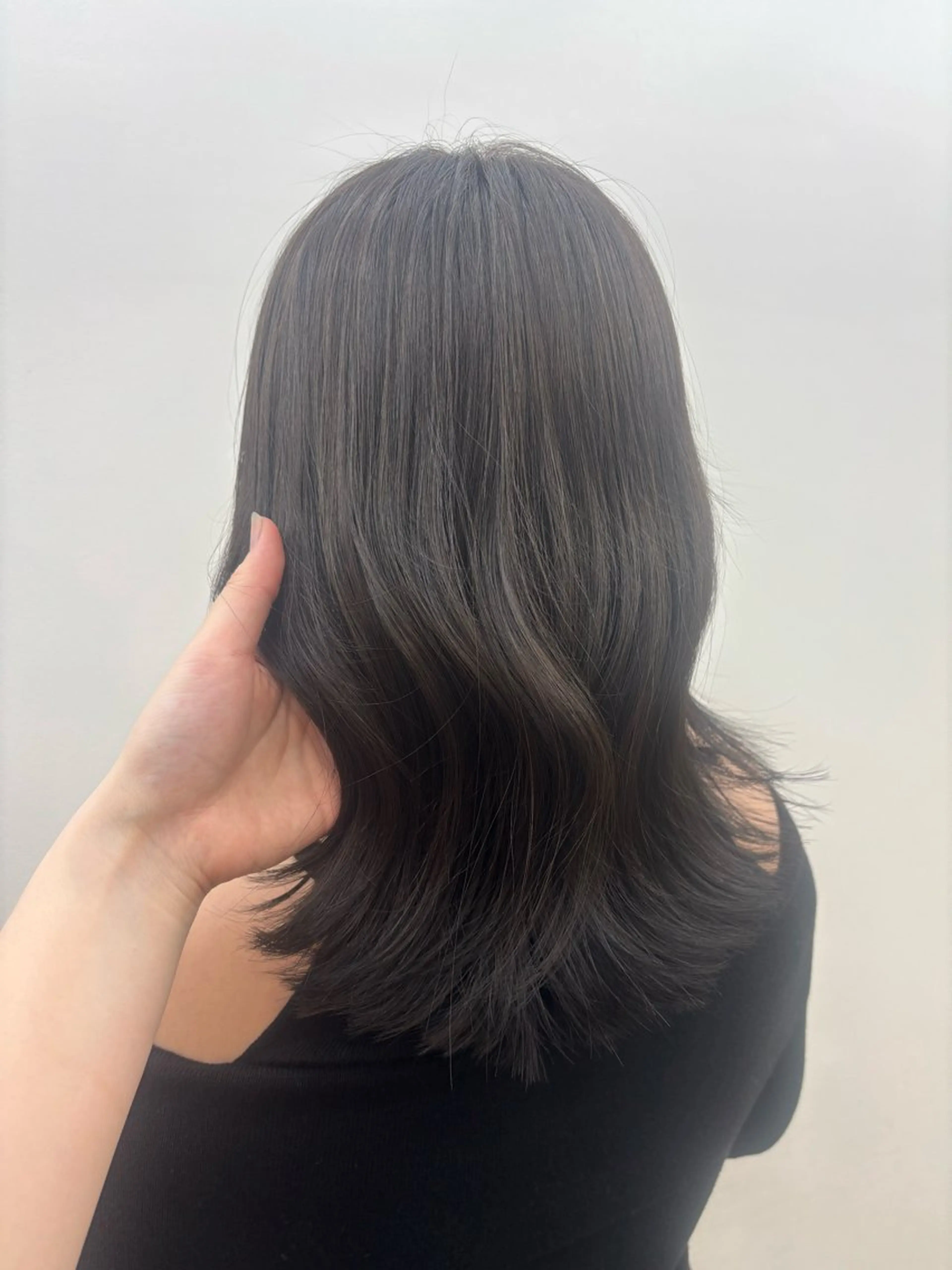 セミロング カラー グレージュ レイヤー sala 推しカラー職人🎀のヘアスタイル