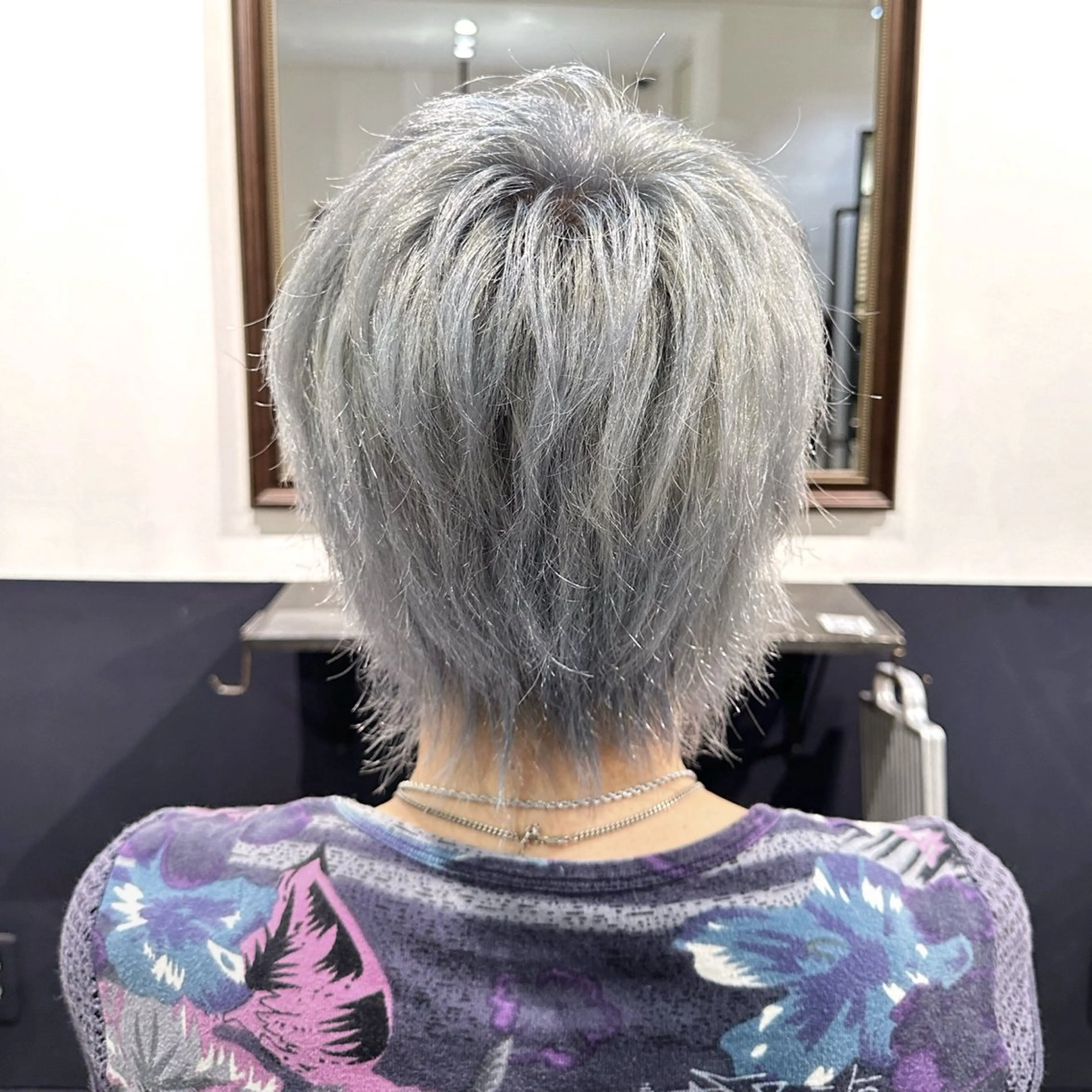 ショート カラー メンズ メンズブリーチ ブリーチ ブルーカラー シルバー ヘアカラー トリートメント ハイトーン✨髪質 改善🫧RYOのヘアスタイル