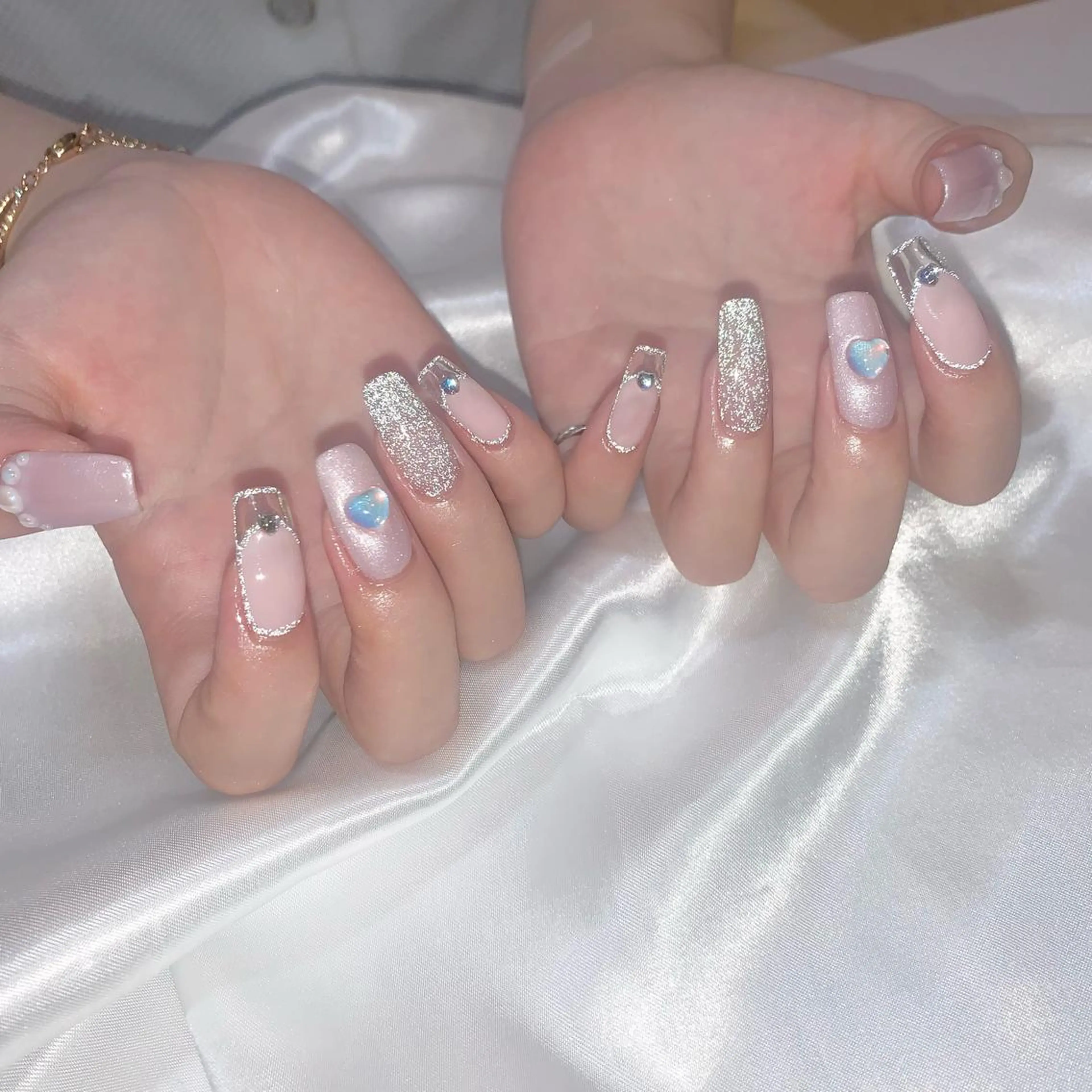 ネイル クリアネイル フラッシュネイル フレンチネイル 韓国ネイル ハンドネイル ui nailのネイルデザイン