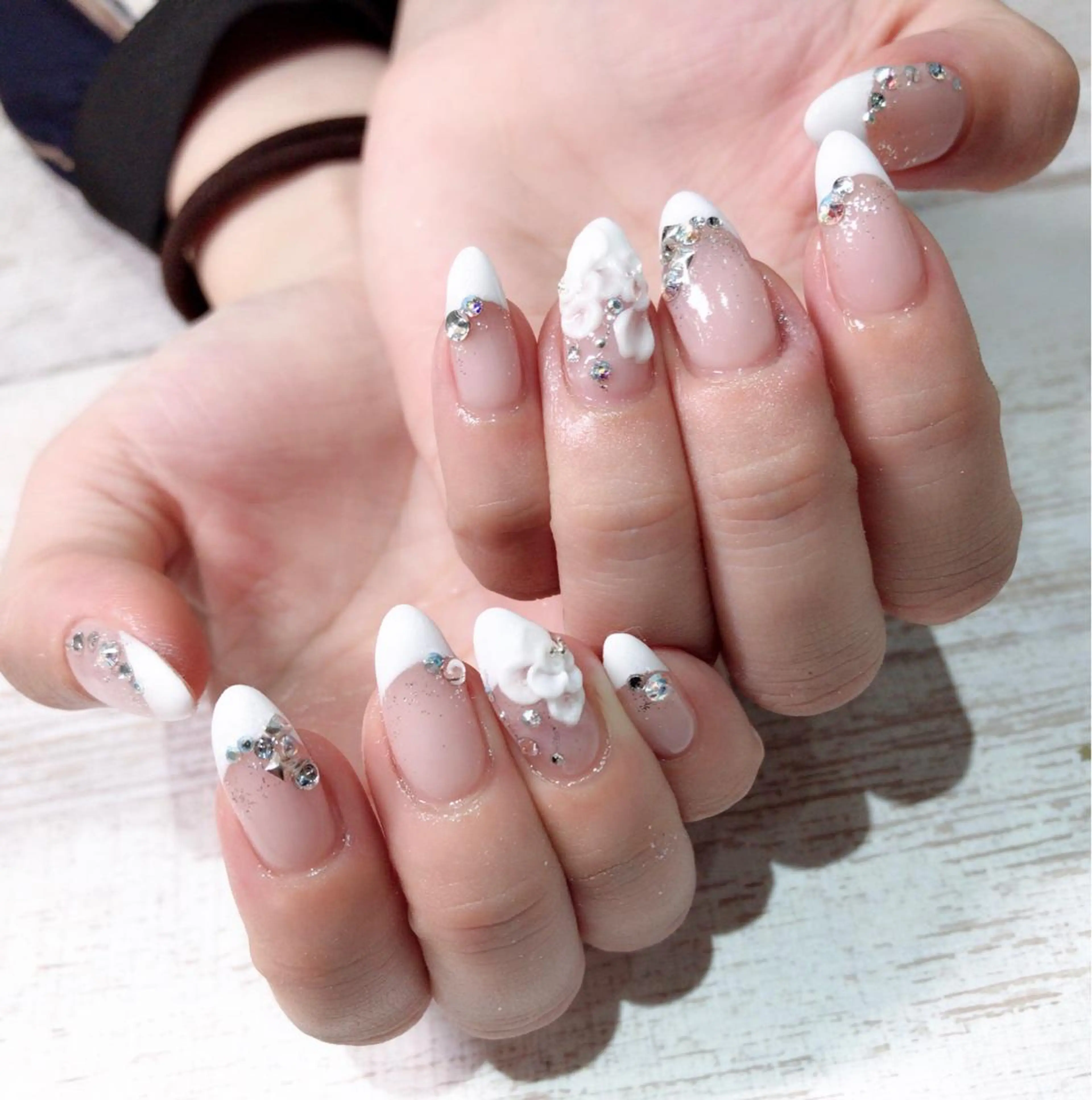 ネイル ブライダルネイル Lino+ ネイル&よもぎ蒸しのネイルデザイン