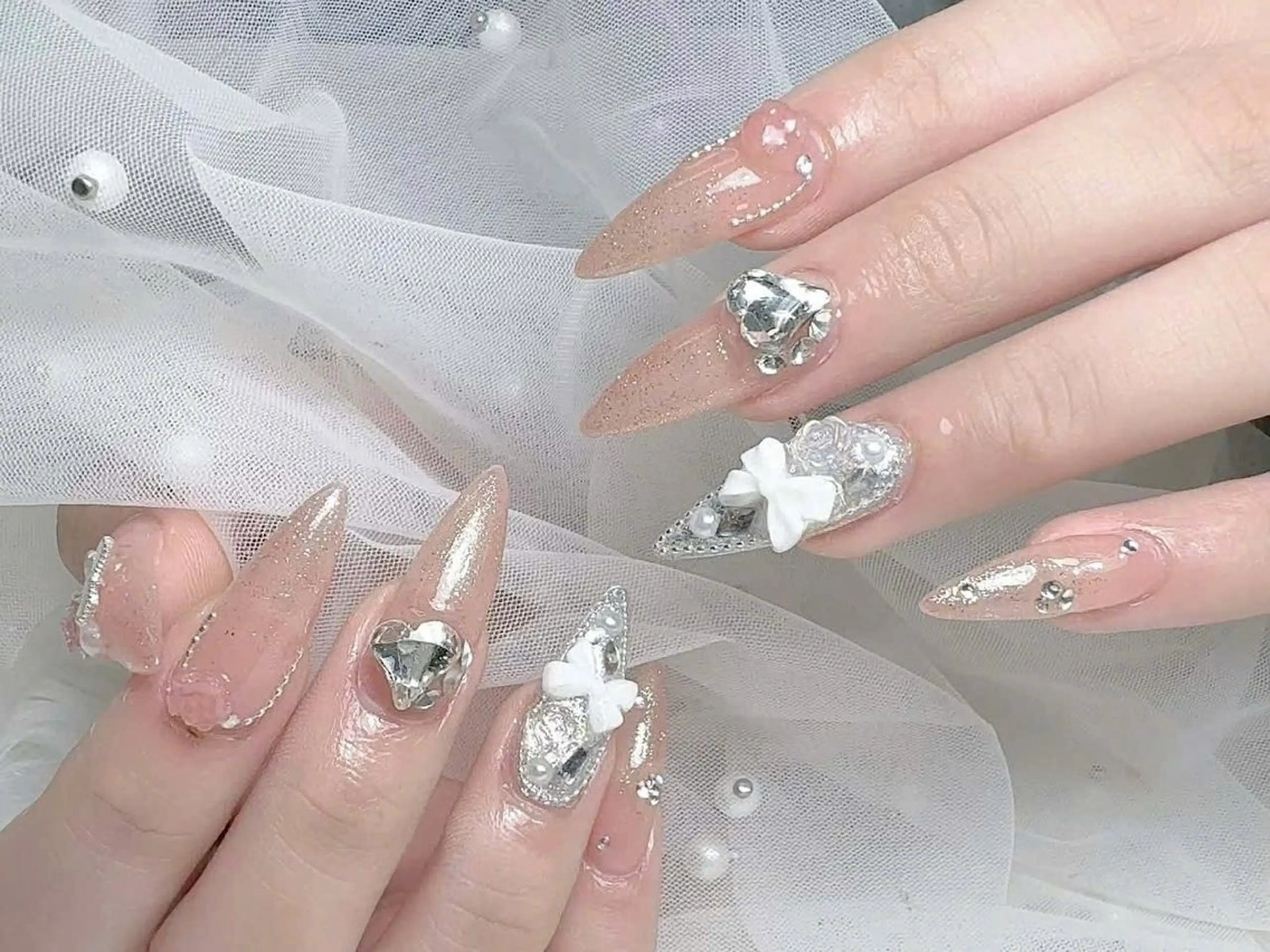 ネイル アートネイル ボルドー フレンチネイル ジェルネイル 氷ネイル・うるうるネイル ハンドネイル Julie Nailsのネイルデザイン