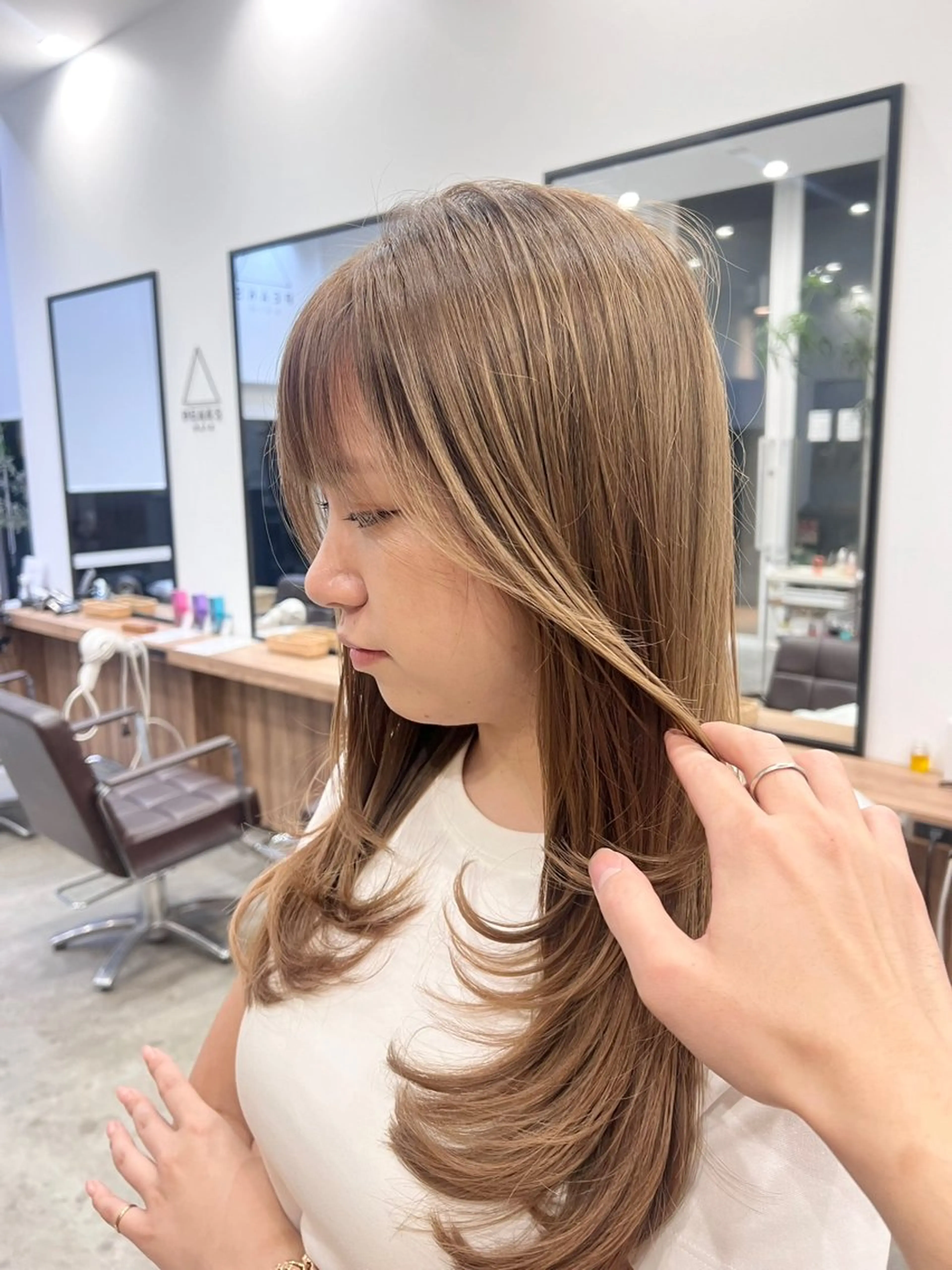 ロング ボブ/レイヤー/ 縮毛矯正/オオバコのヘアスタイル