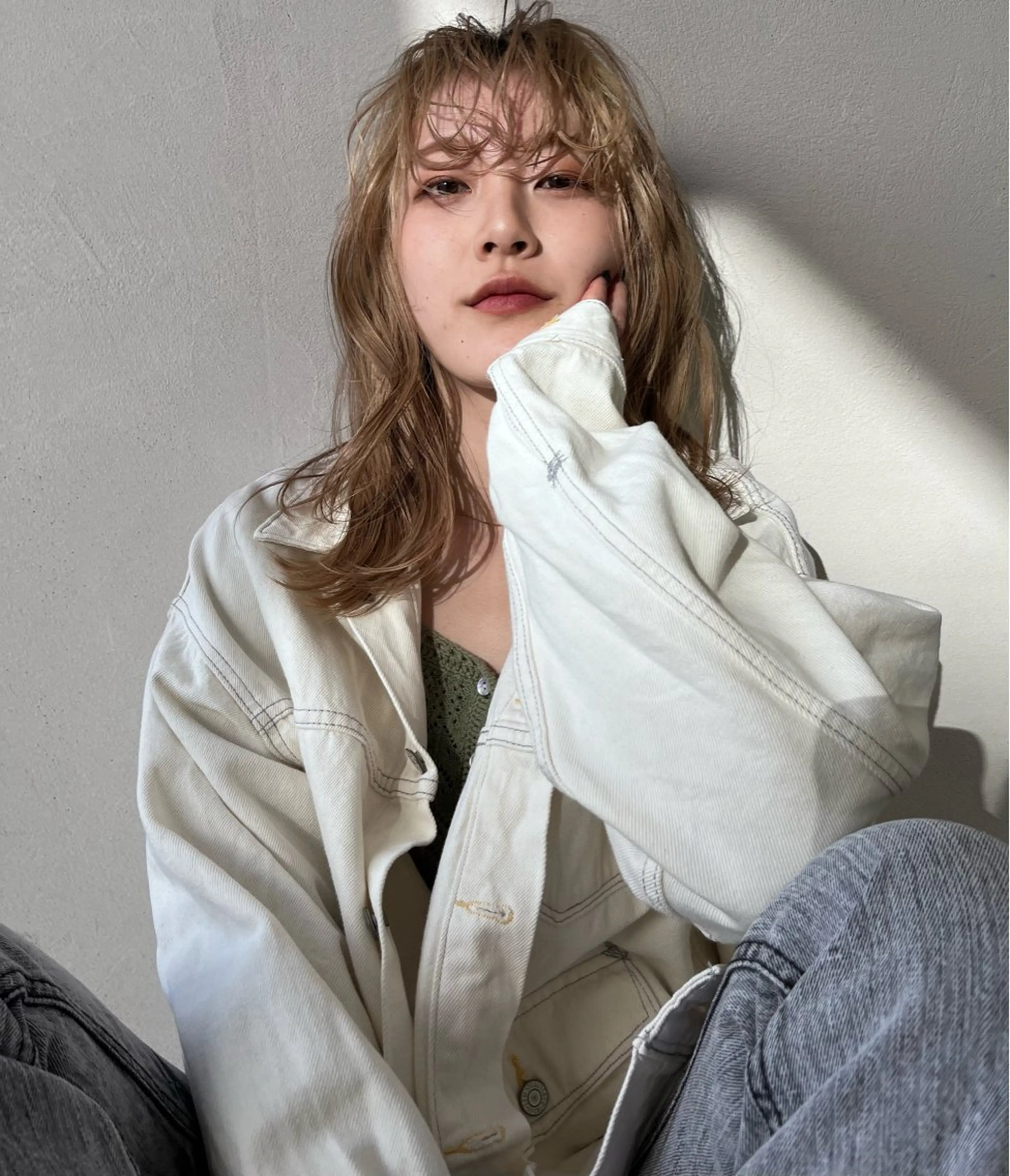 ミディアム カラー パーマ ヘアアレンジ ミディアムパーマ ハイトーンカラー カット パーマ トリートメント 透明感カラー🫧🌈 似合わせカット✂︎のヘアスタイル