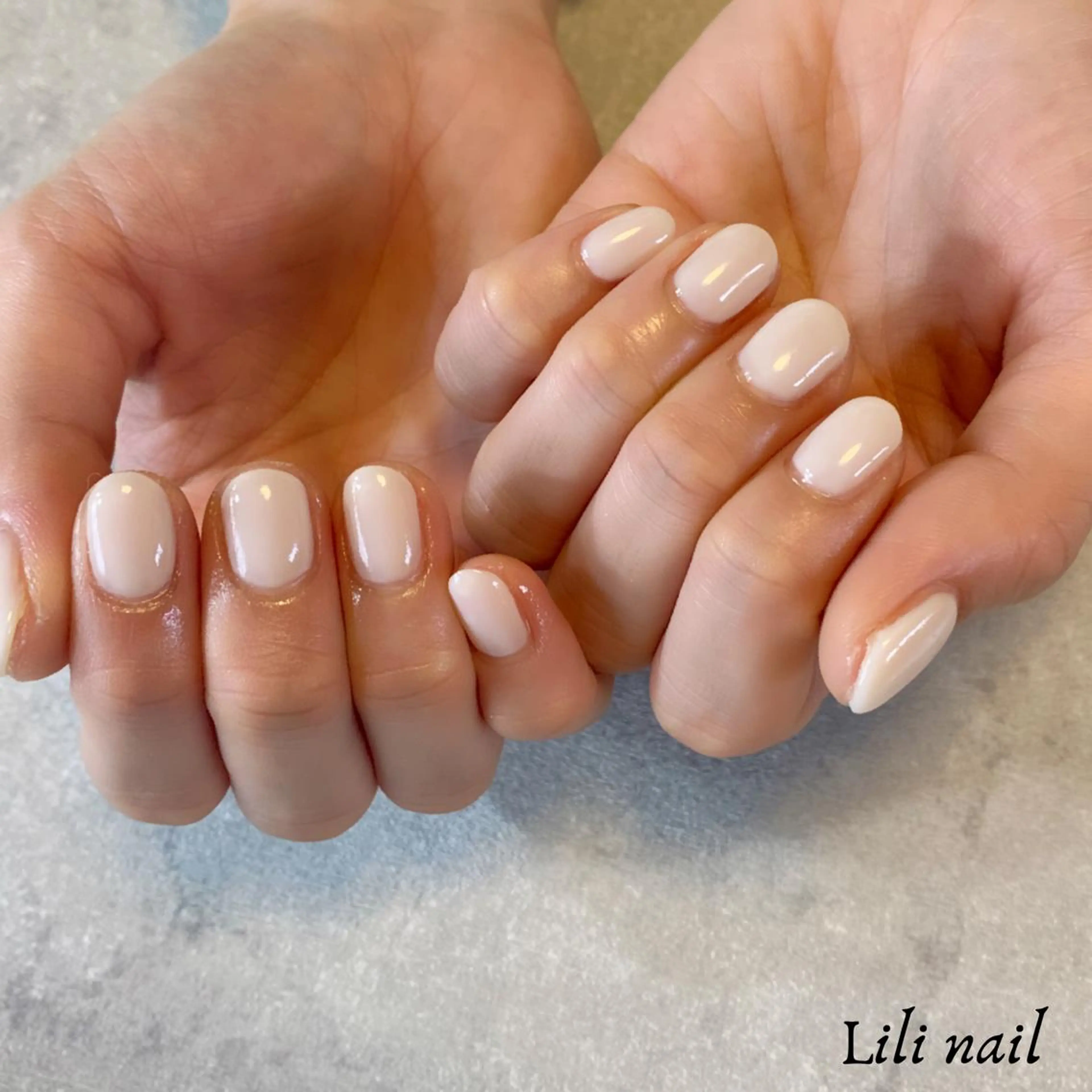 ショート ネイル ワンカラーネイル ぷっくりネイル ハンドネイル Lilibeauty salonのネイルデザイン