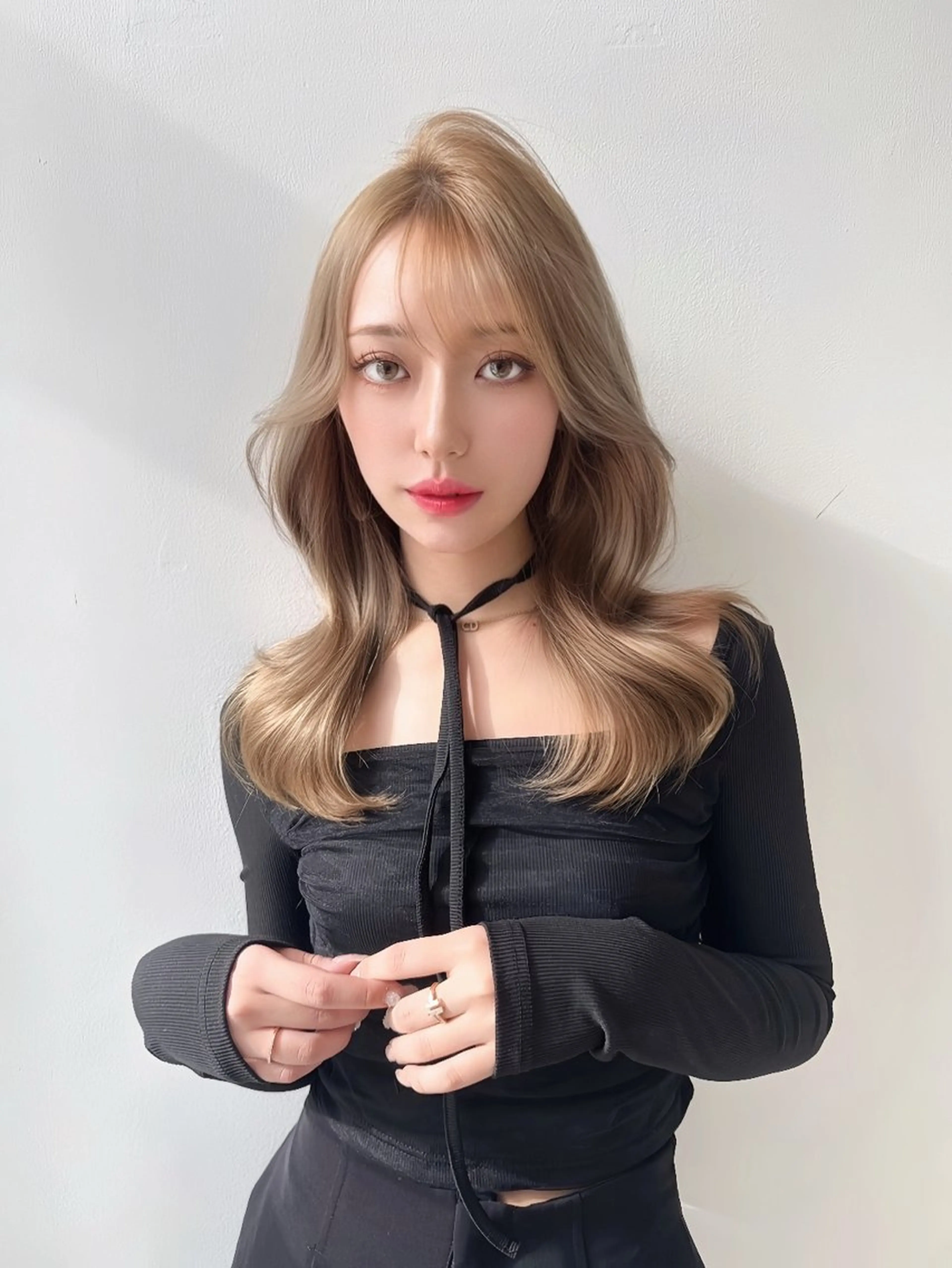 セミロング カラー パーマ カット ヘアカラー トリートメント レイヤー/髪質改善 /透け感カラー/艶髪のヘアスタイル