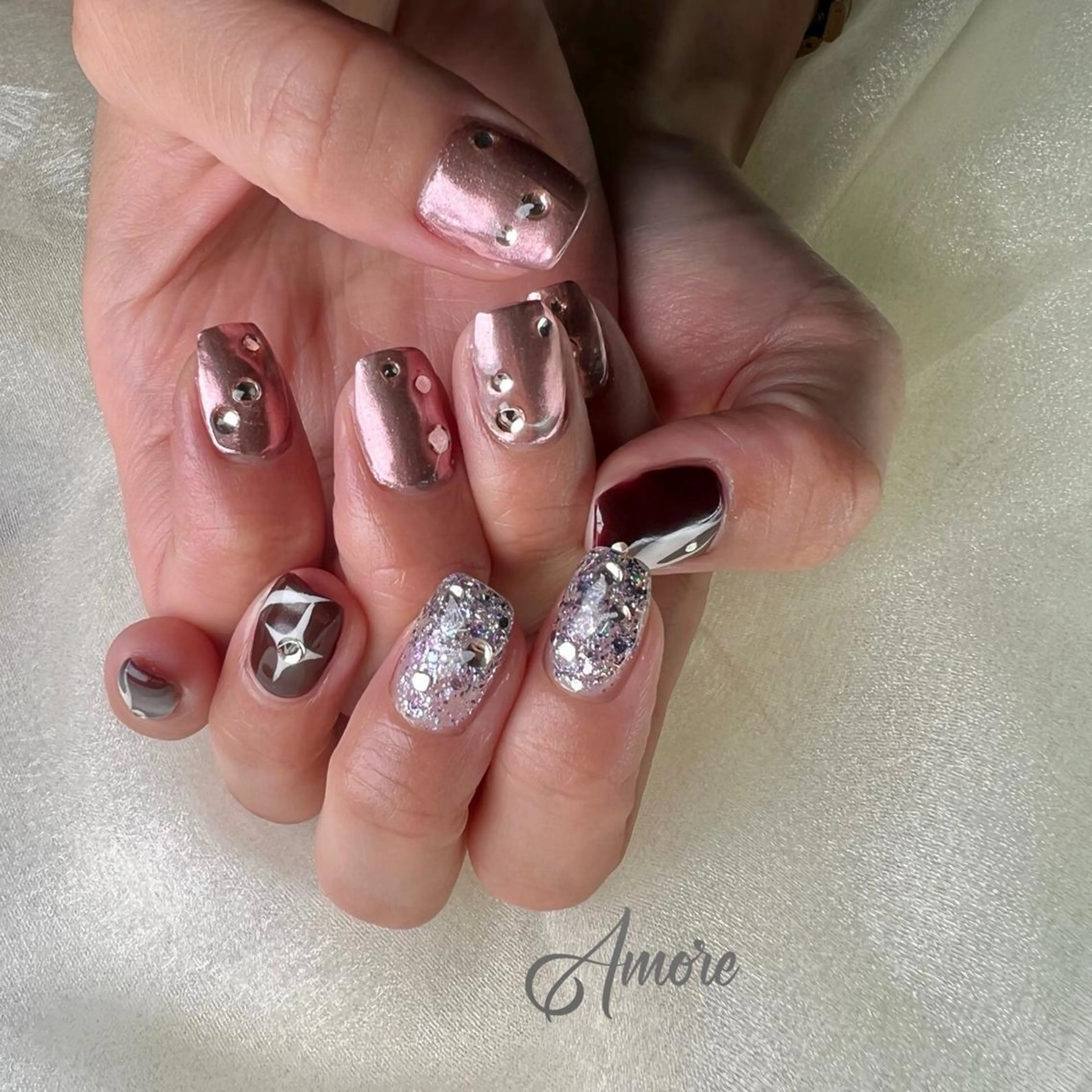 ネイル ジェルネイル 氷ネイル・うるうるネイル マグネットネイル ミラーネイル ニュアンスネイル You kyehwaのネイルデザイン