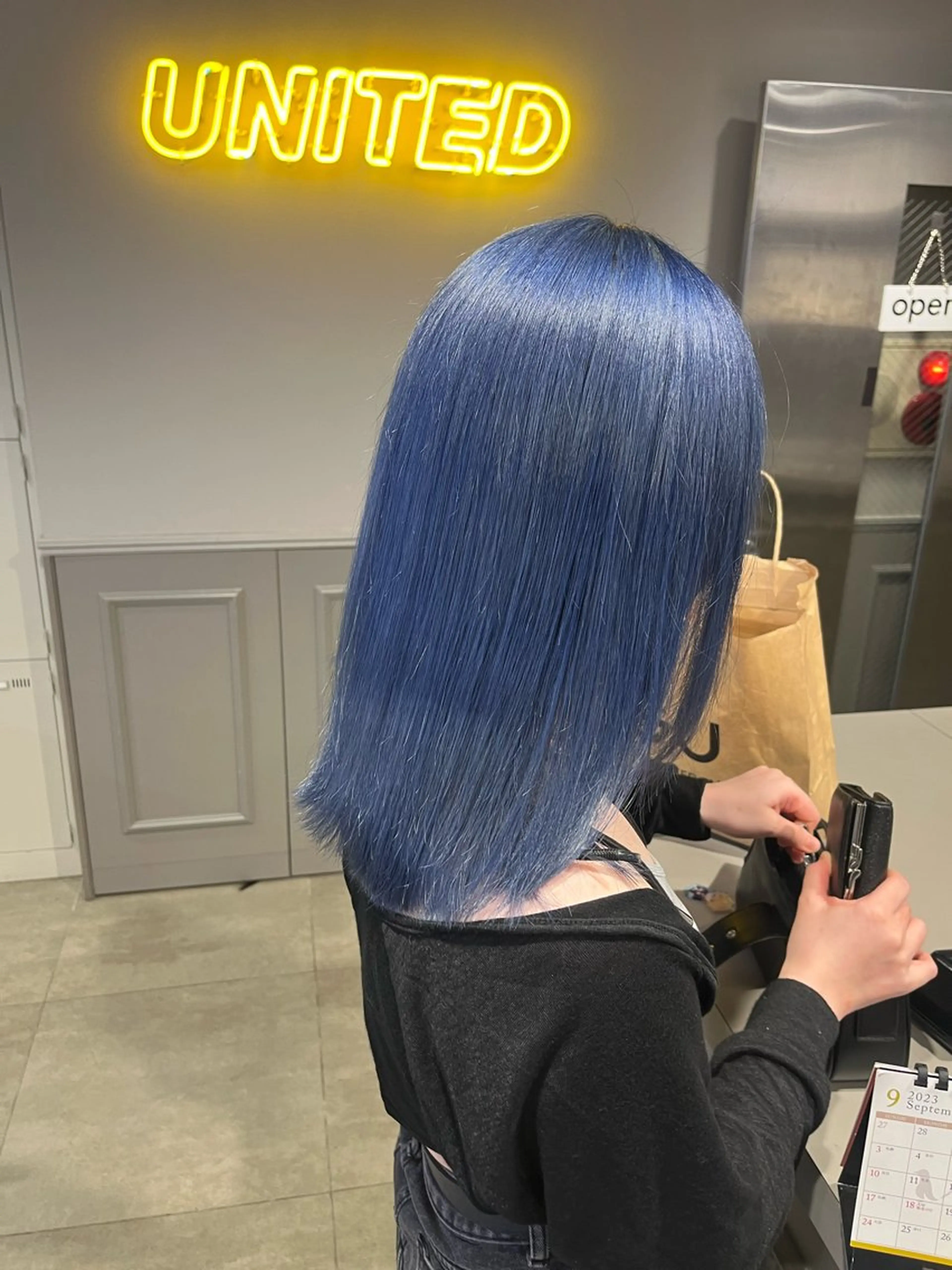 ロング ヘアカラー トリートメント ヘッドスパ ヘアセット 寒色＆ブリーチ特化 寒色MiOのヘアスタイル