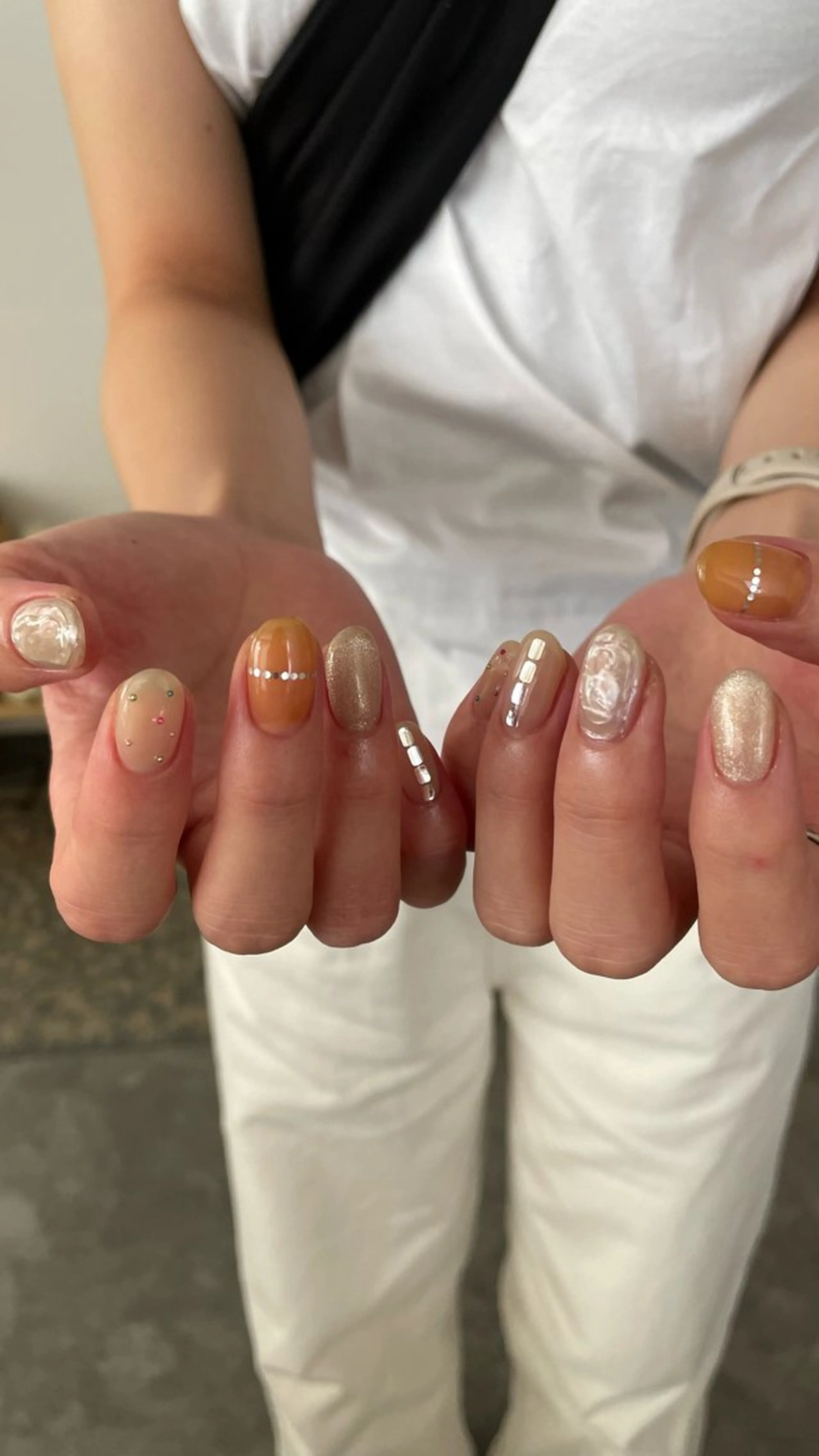 ネイル オレンジ シルバー roof nailのネイルデザイン