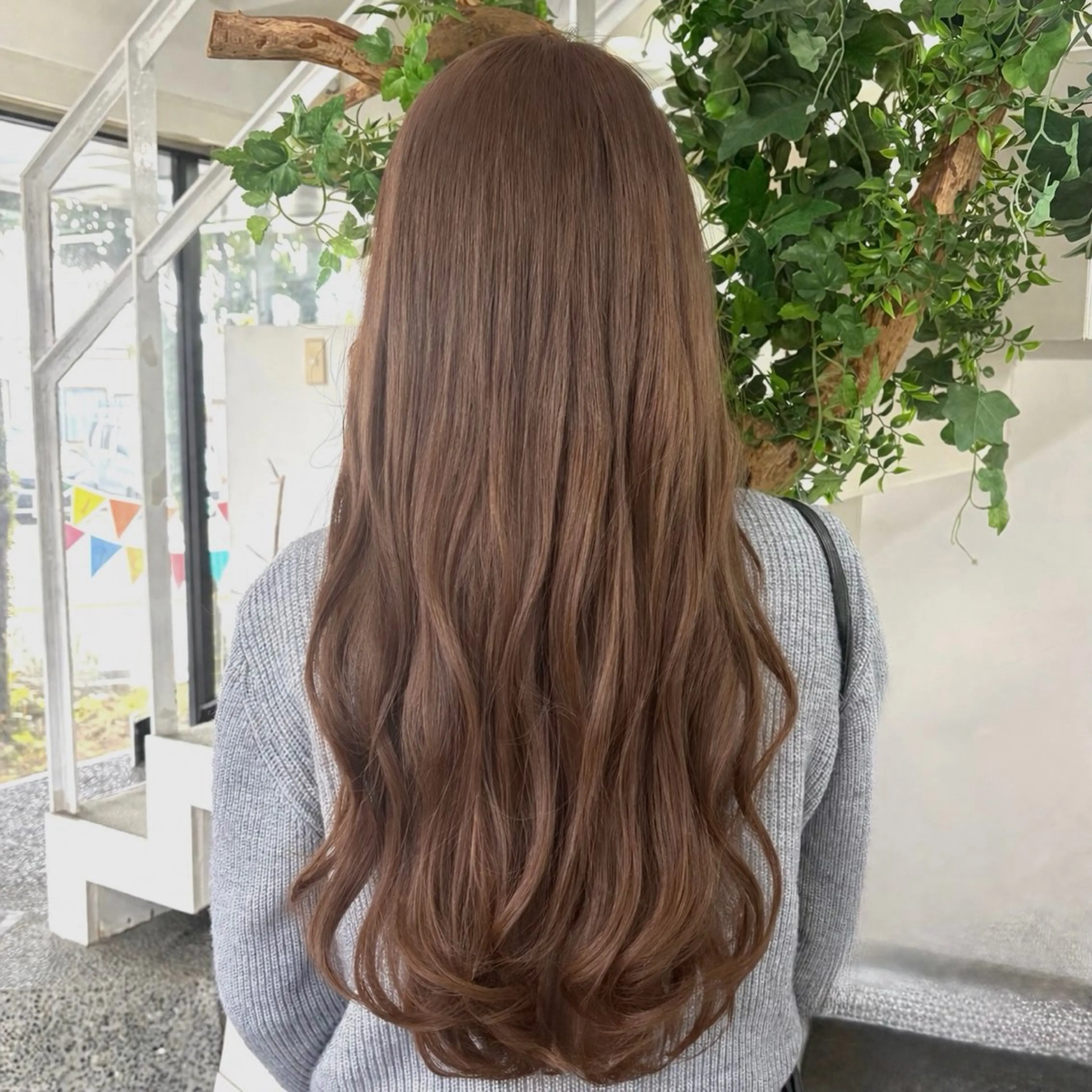 ロング カラー ブラウンカラー ロング 山田 里美のヘアスタイル
