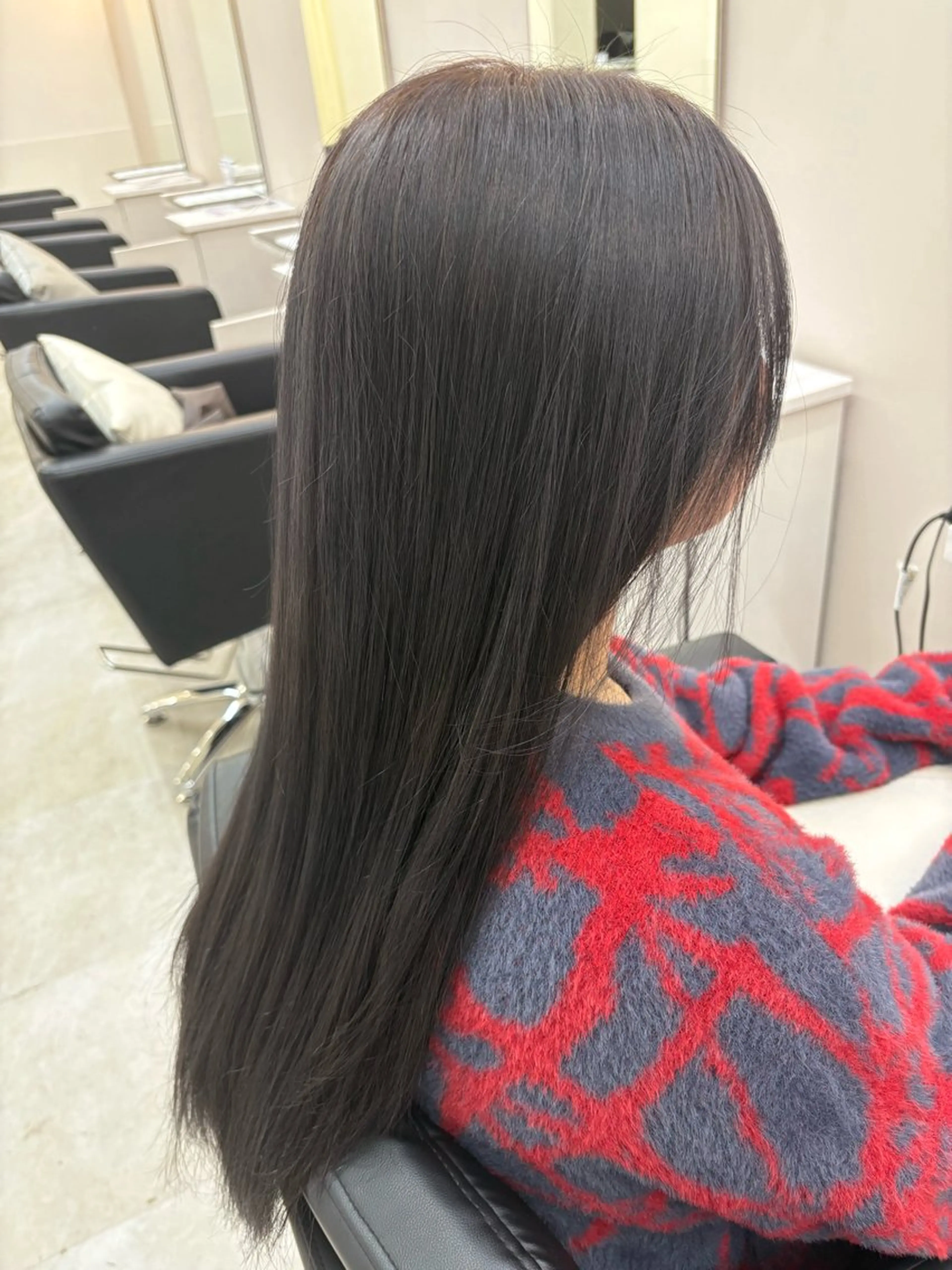 カラー 冨江 弘貴のヘアスタイル
