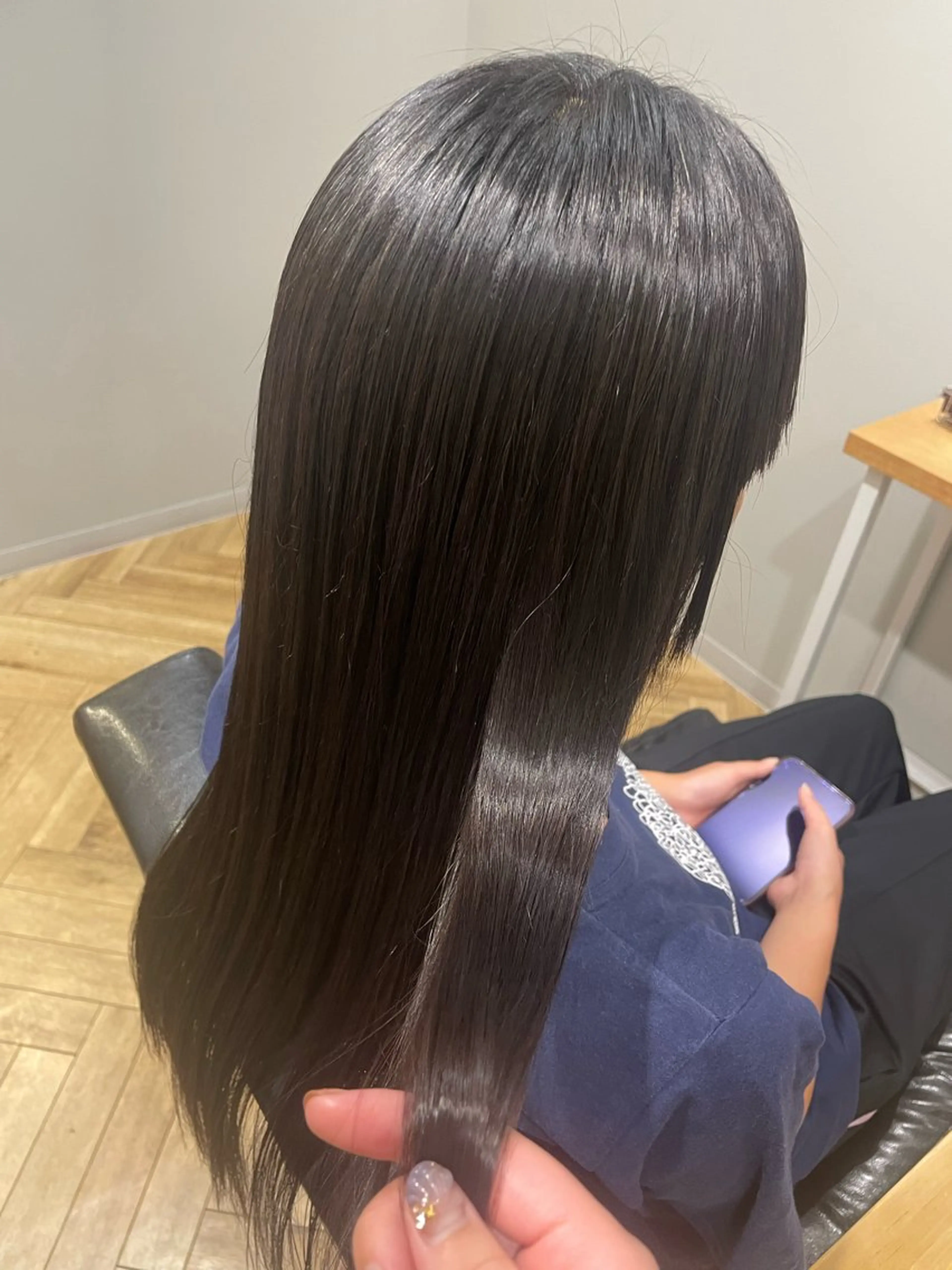 ロング 縮毛矯正 hair lanish 流山セントラルパーク店所属・渋谷 夏稀のヘアスタイル