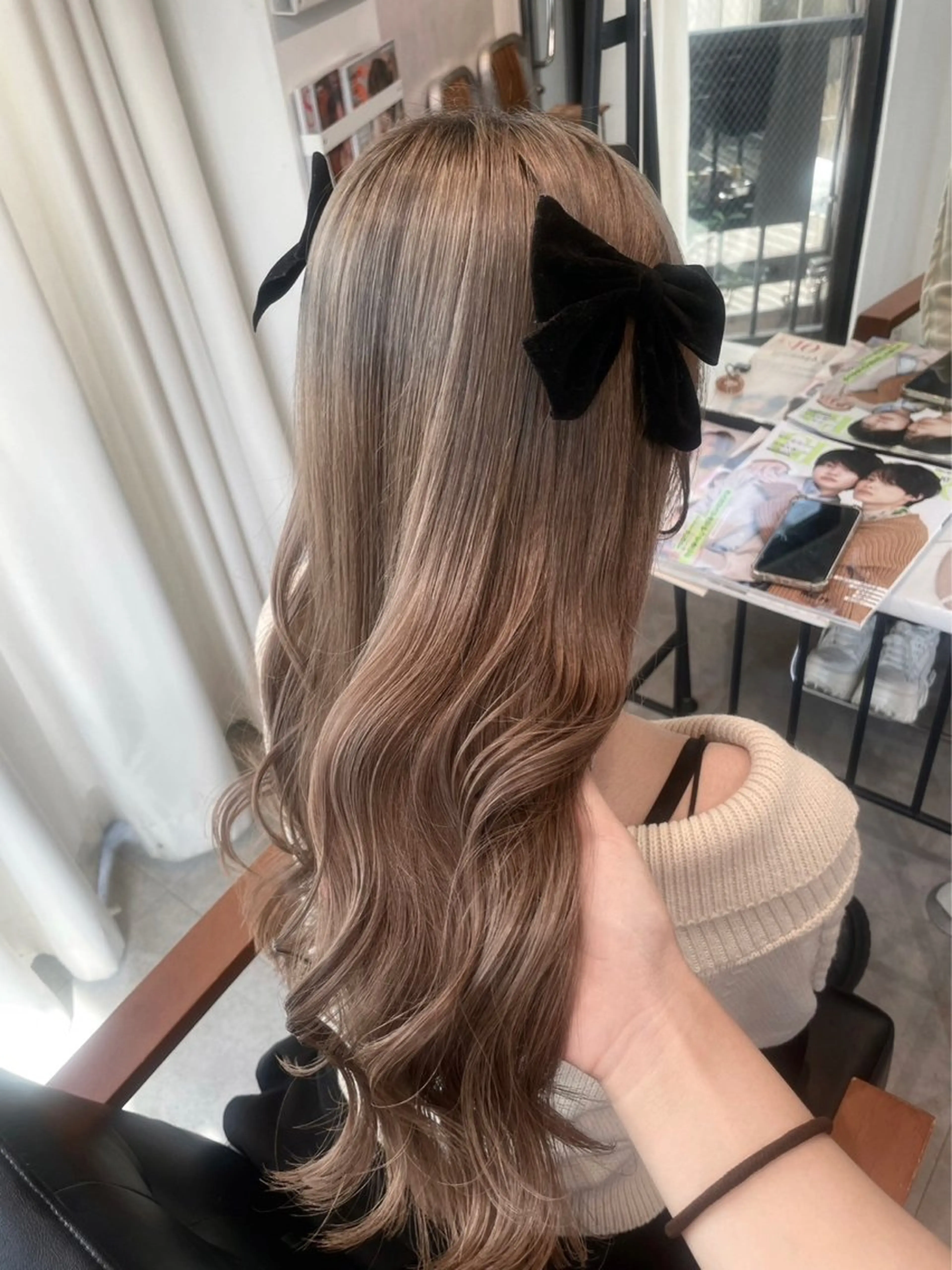 ロング カラー ベージュカラー ミルクティーベージュ ‎Lby home 🪽mikuのヘアスタイル