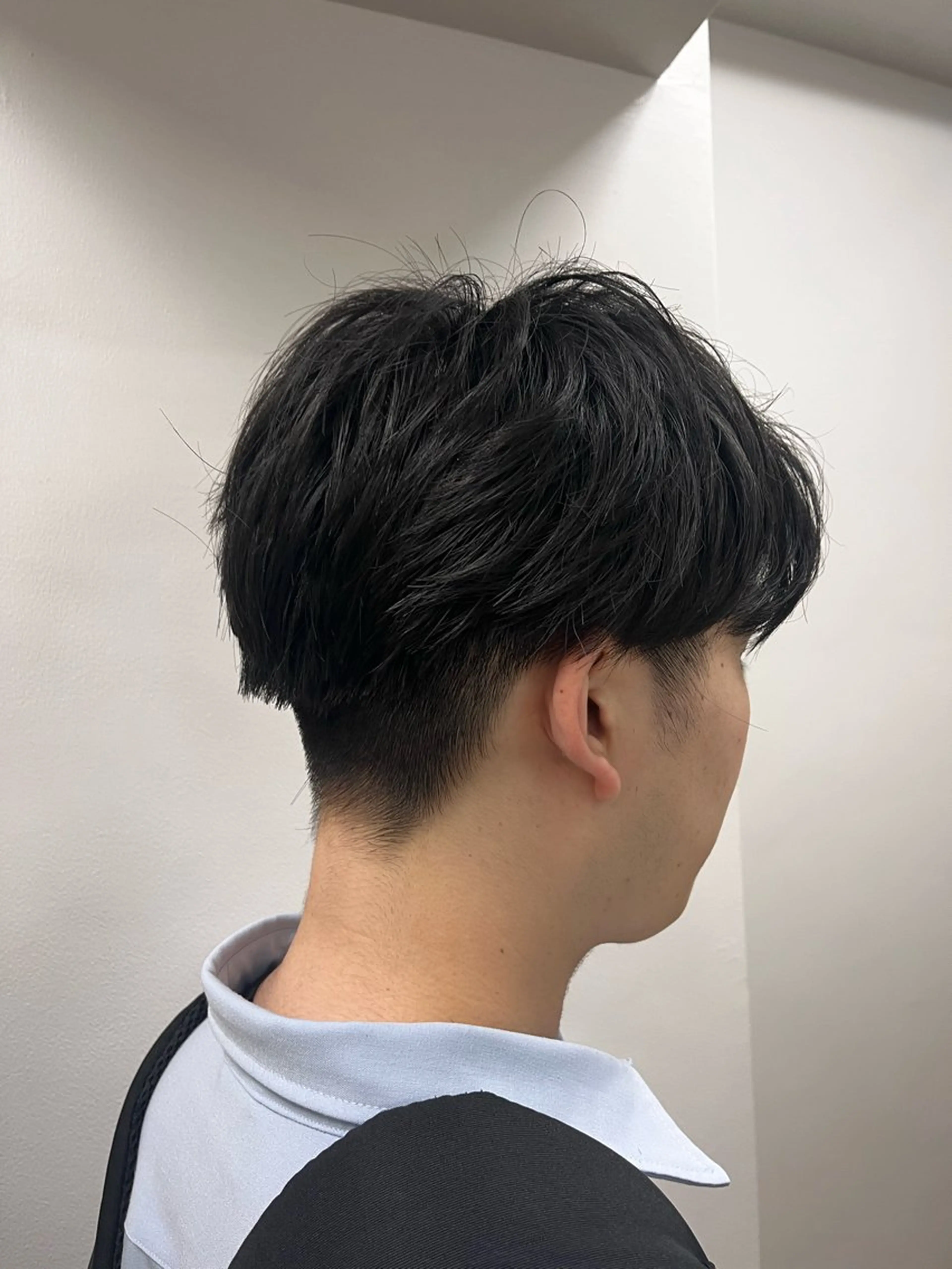 ショート メンズ デザイン/ハイトーン 指名No.1パフのヘアスタイル