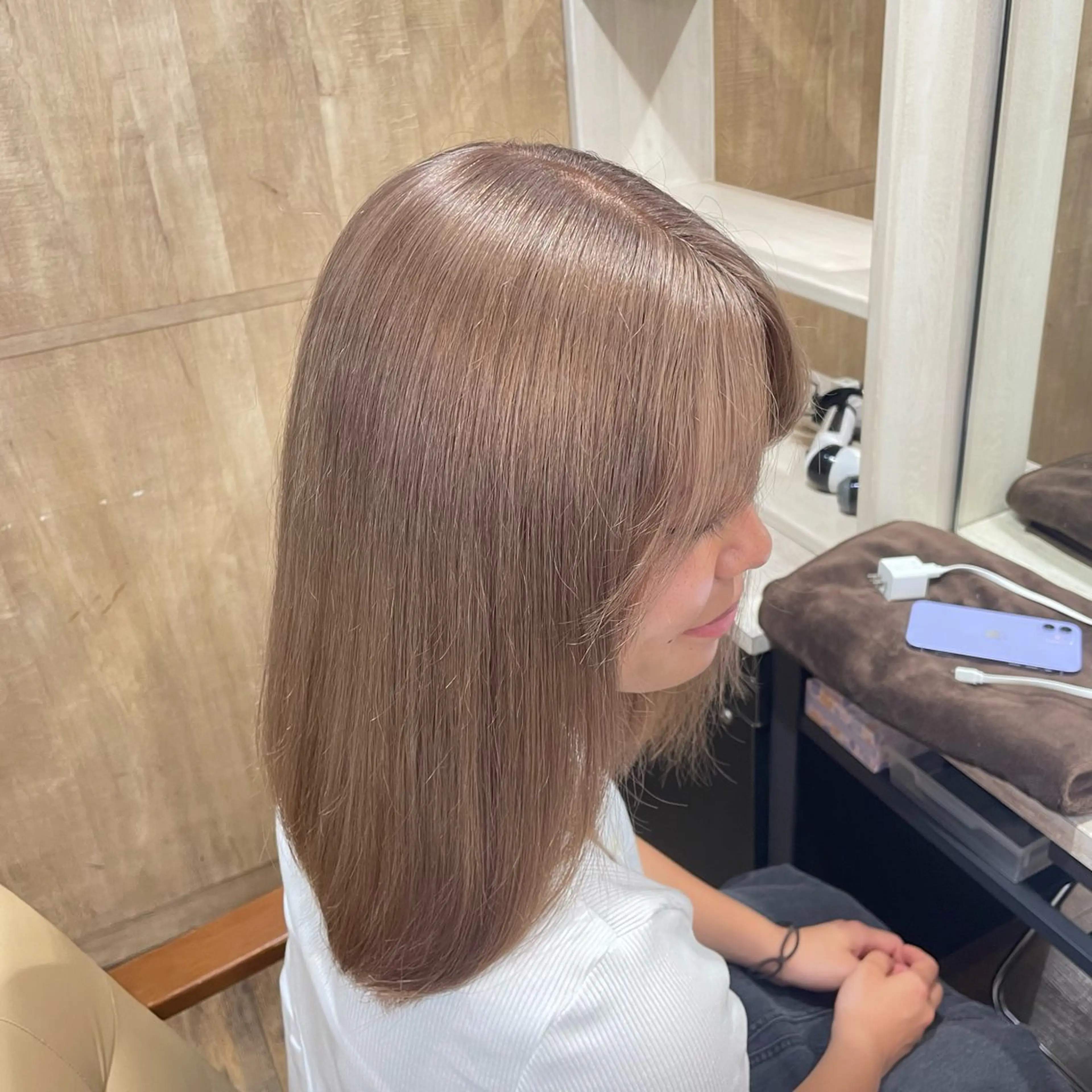 カラー ベージュカラー ミルクティーベージュ カット ヘアカラー トリートメント Lapis所属・韓国レイヤーカット/ AIRIのヘアスタイル