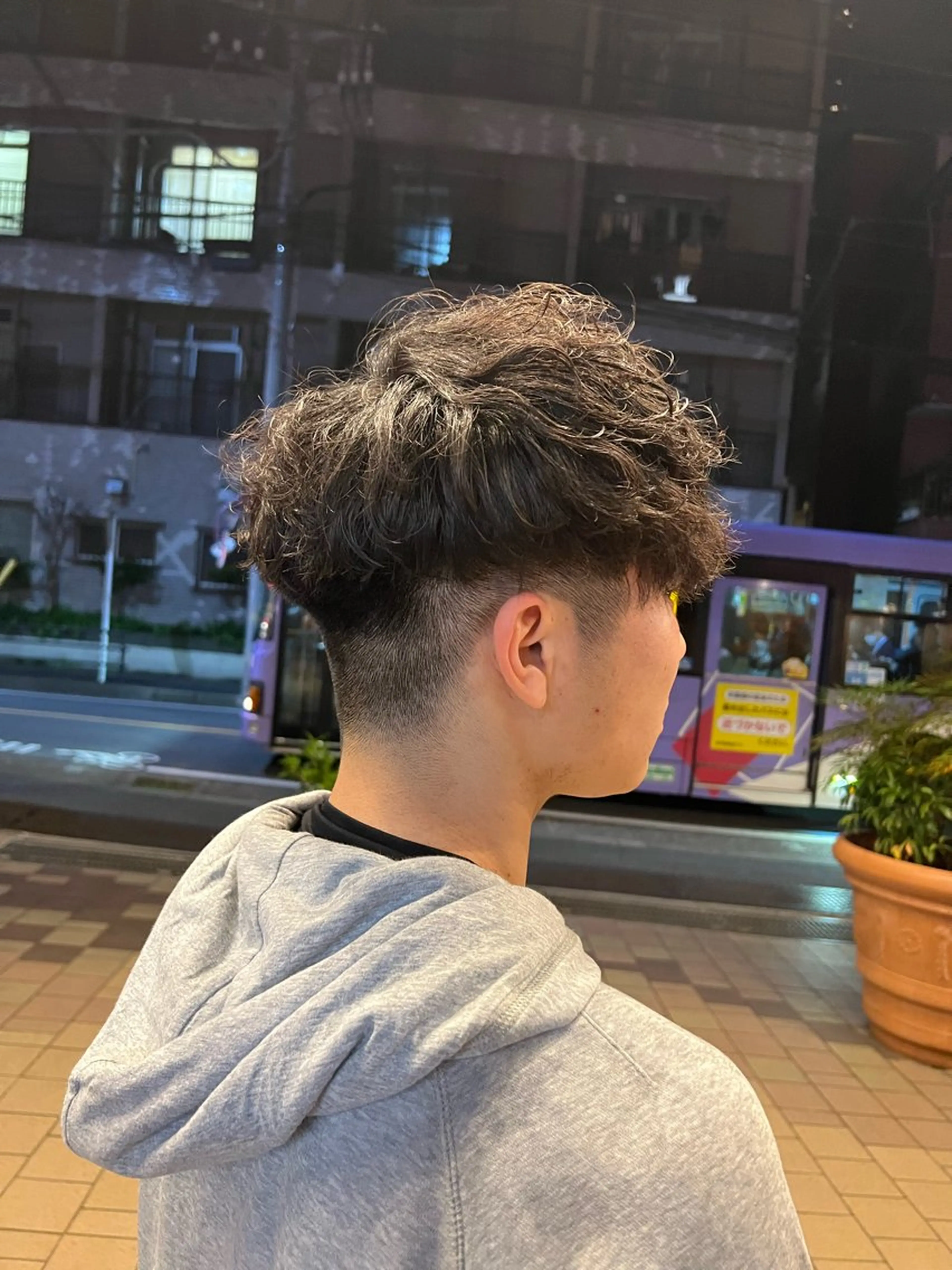 パーマ メンズ スペインカール Men's NAM 八角のヘアスタイル