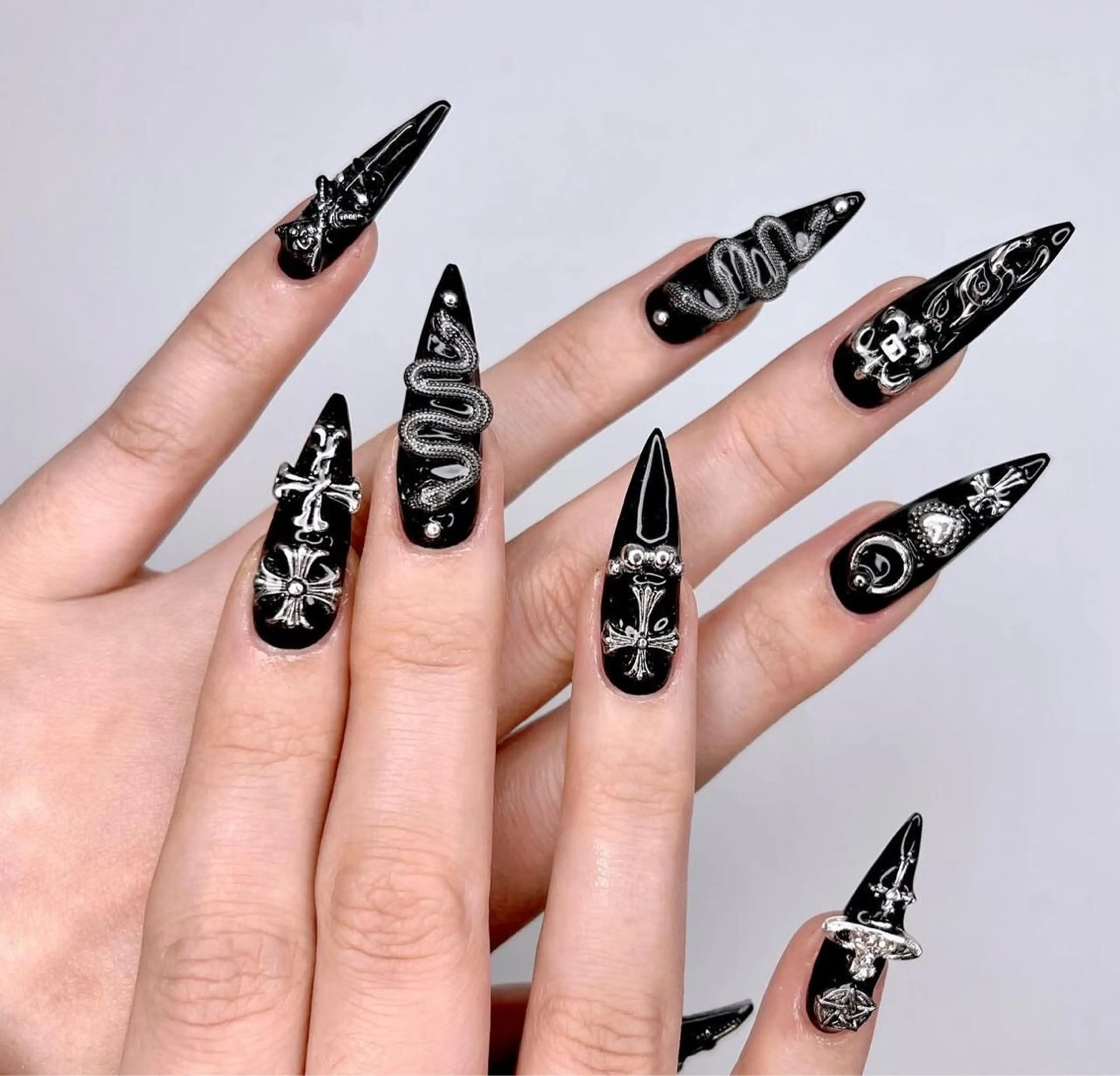 ネイル オーロラネイル クリアネイル フラッシュネイル ジェルネイル グラデーション ハンドネイル Amee Nail Salonのネイルデザイン