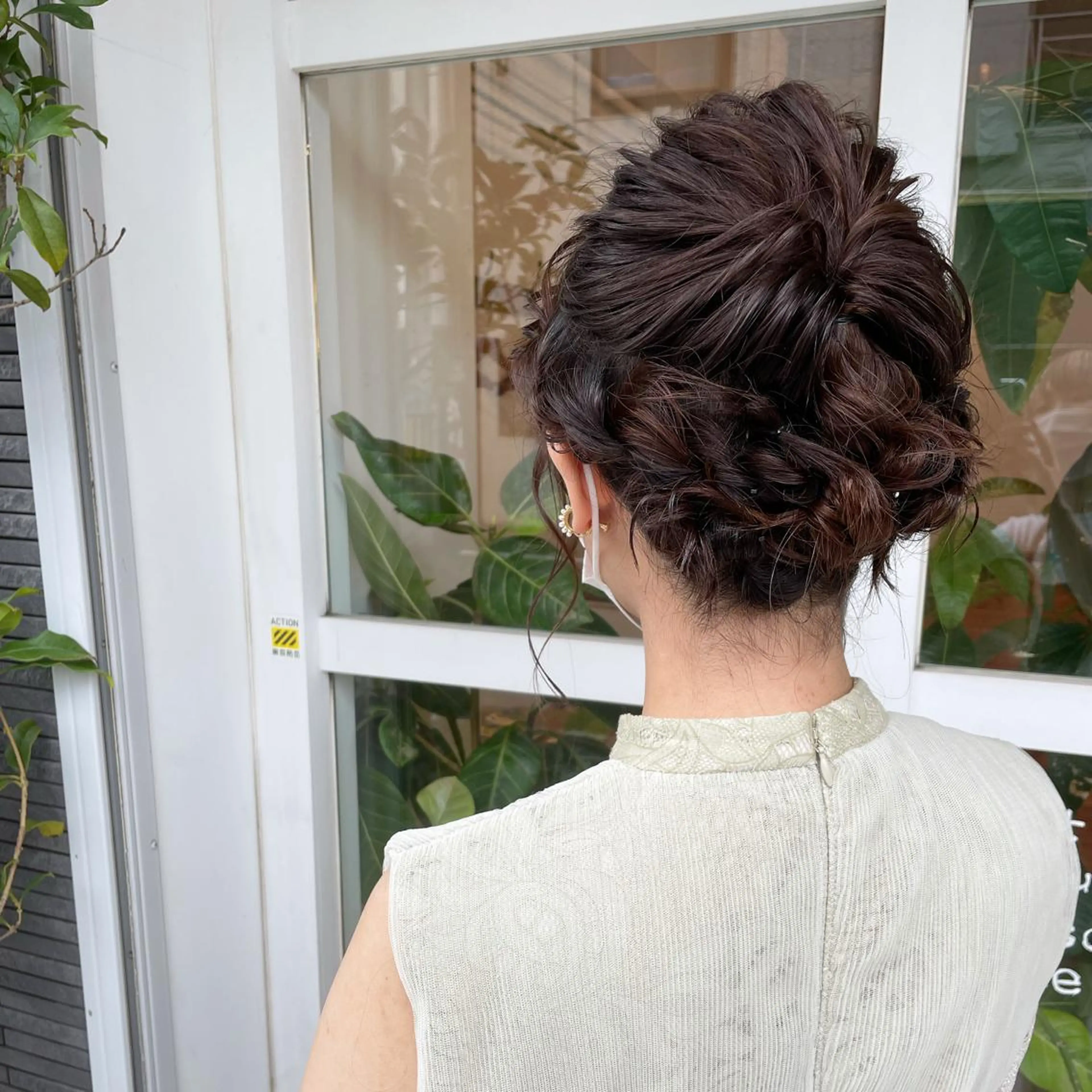 ショート カラー ヘアアレンジ ヘアセット 鴫原 亜弥のヘアスタイル