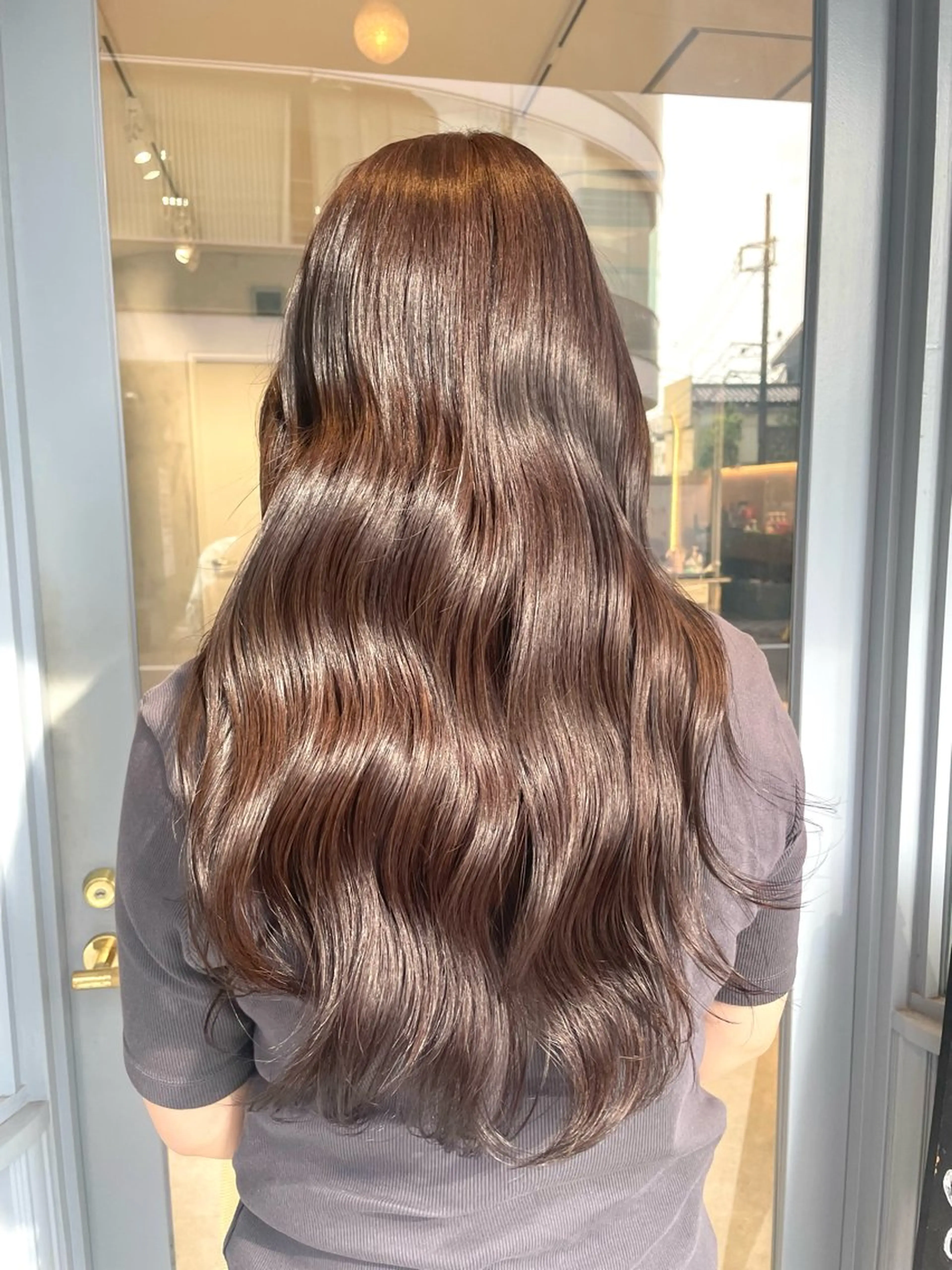 ミディアム カラー カット ヘアカラー トリートメント 360°キレイな ショートカットのヘアスタイル