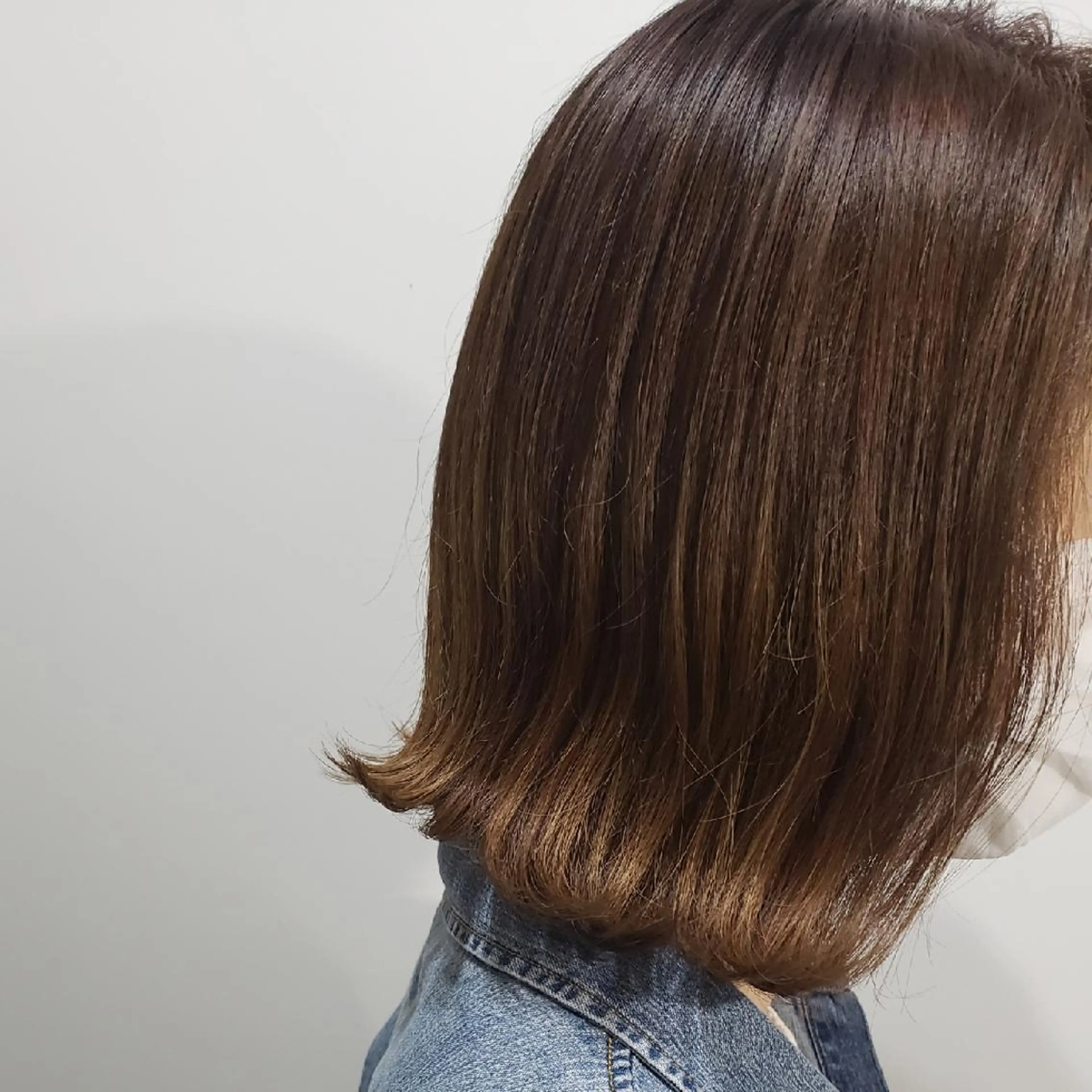 ミディアム カラー 饒平名 知也のヘアスタイル