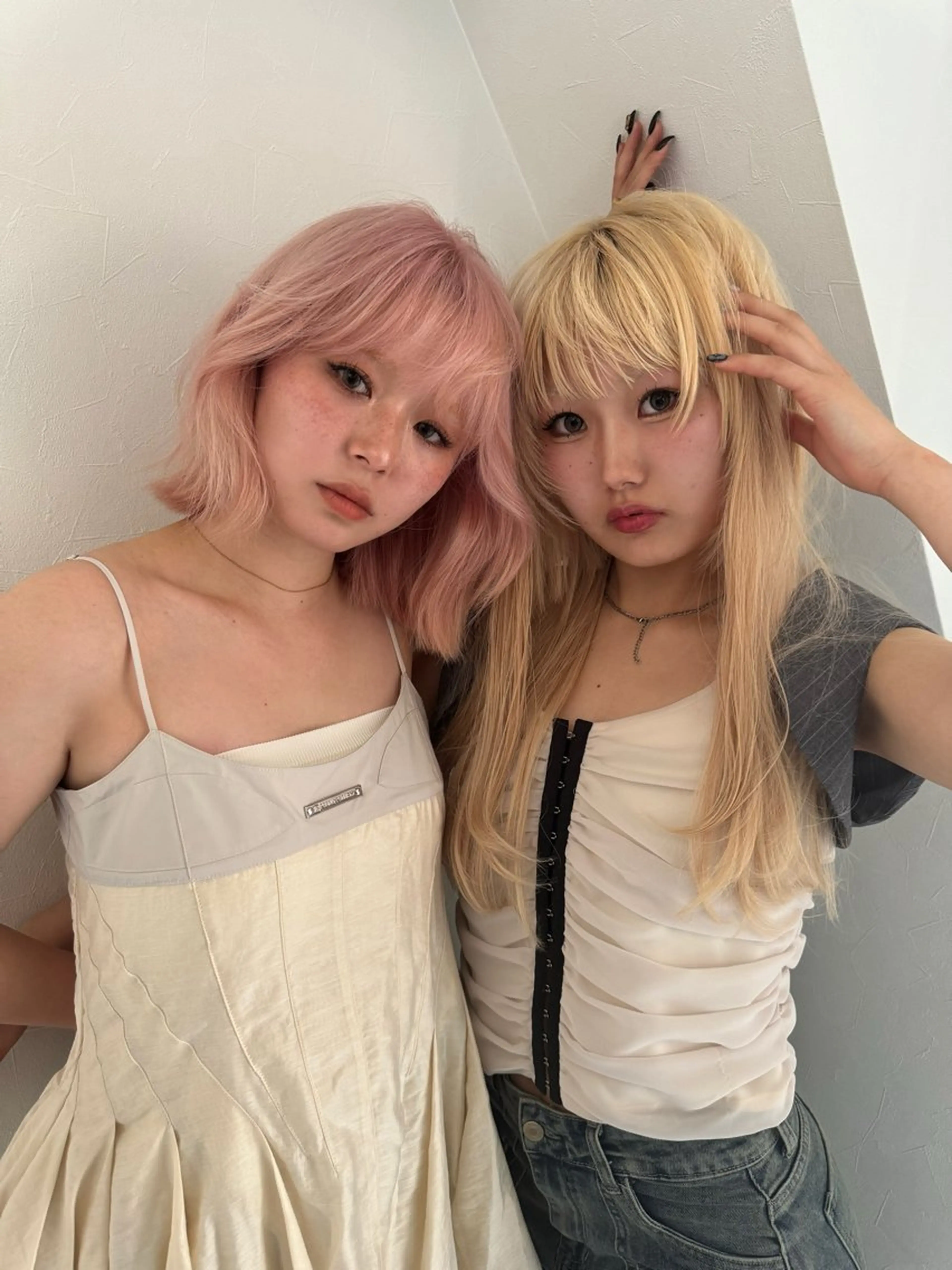 セミロング カラー ベージュカラー ブリーチ ブロンド ブロンドベージュ ケアブリーチ カット ヘアカラー トリートメント 🩷ハイトーン透明感 レイヤー🩷ユリカのヘアスタイル