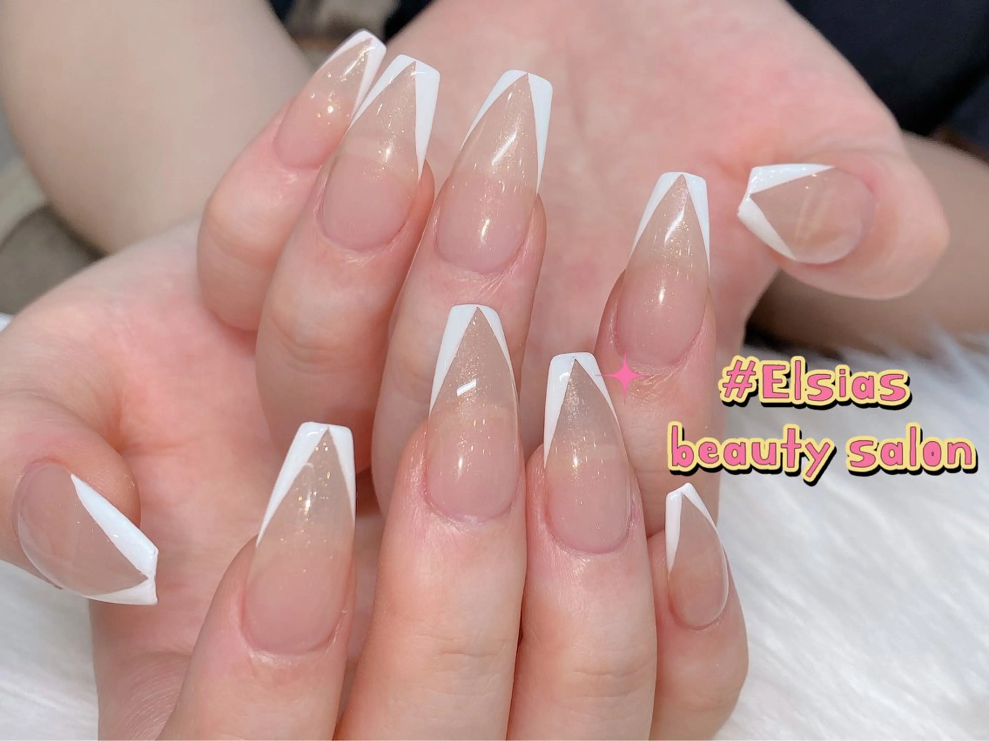 ネイル Elsias 詩織のマツエク・マツパデザイン