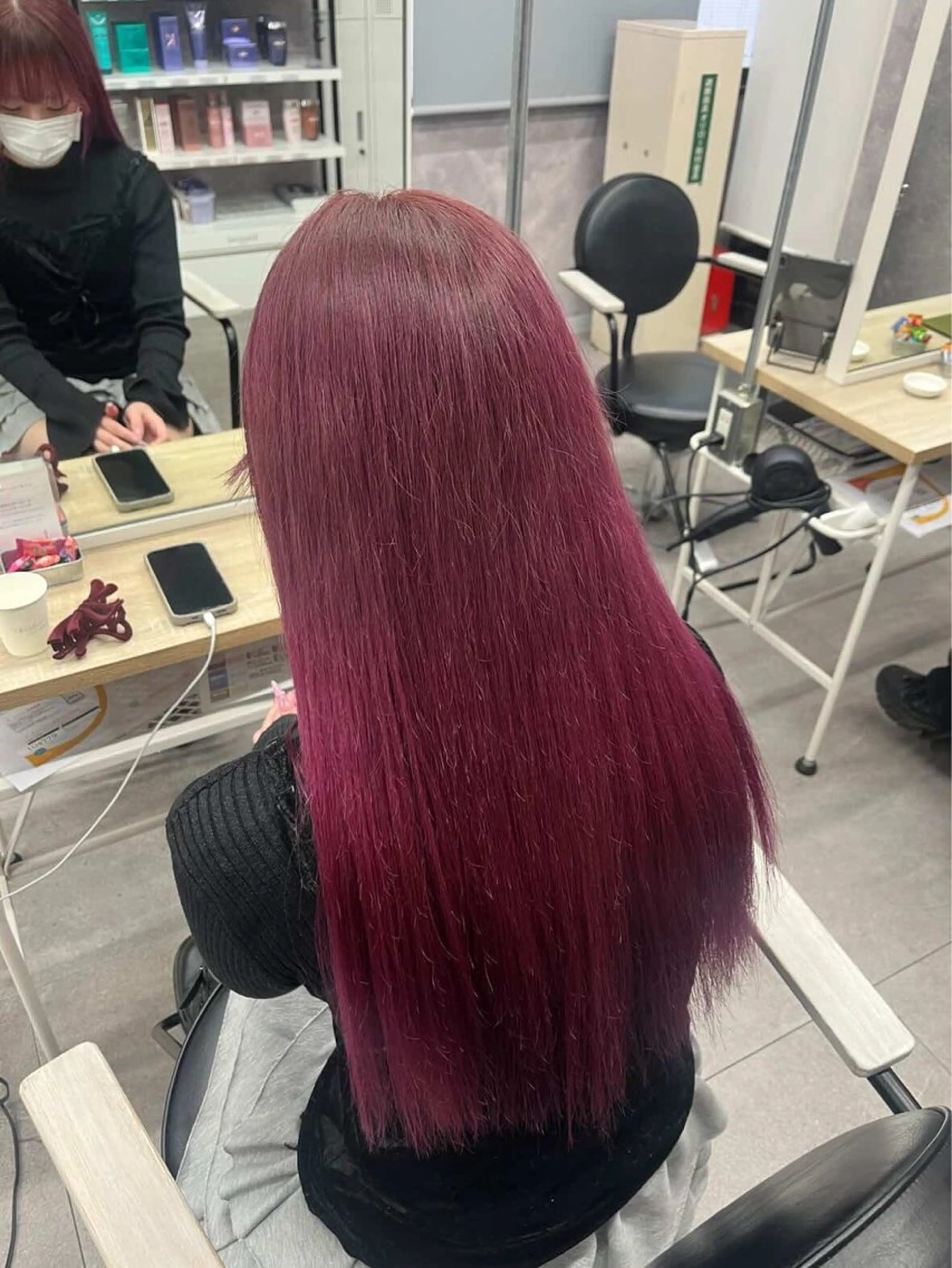 ロング カラー サトウ ユメリのヘアスタイル