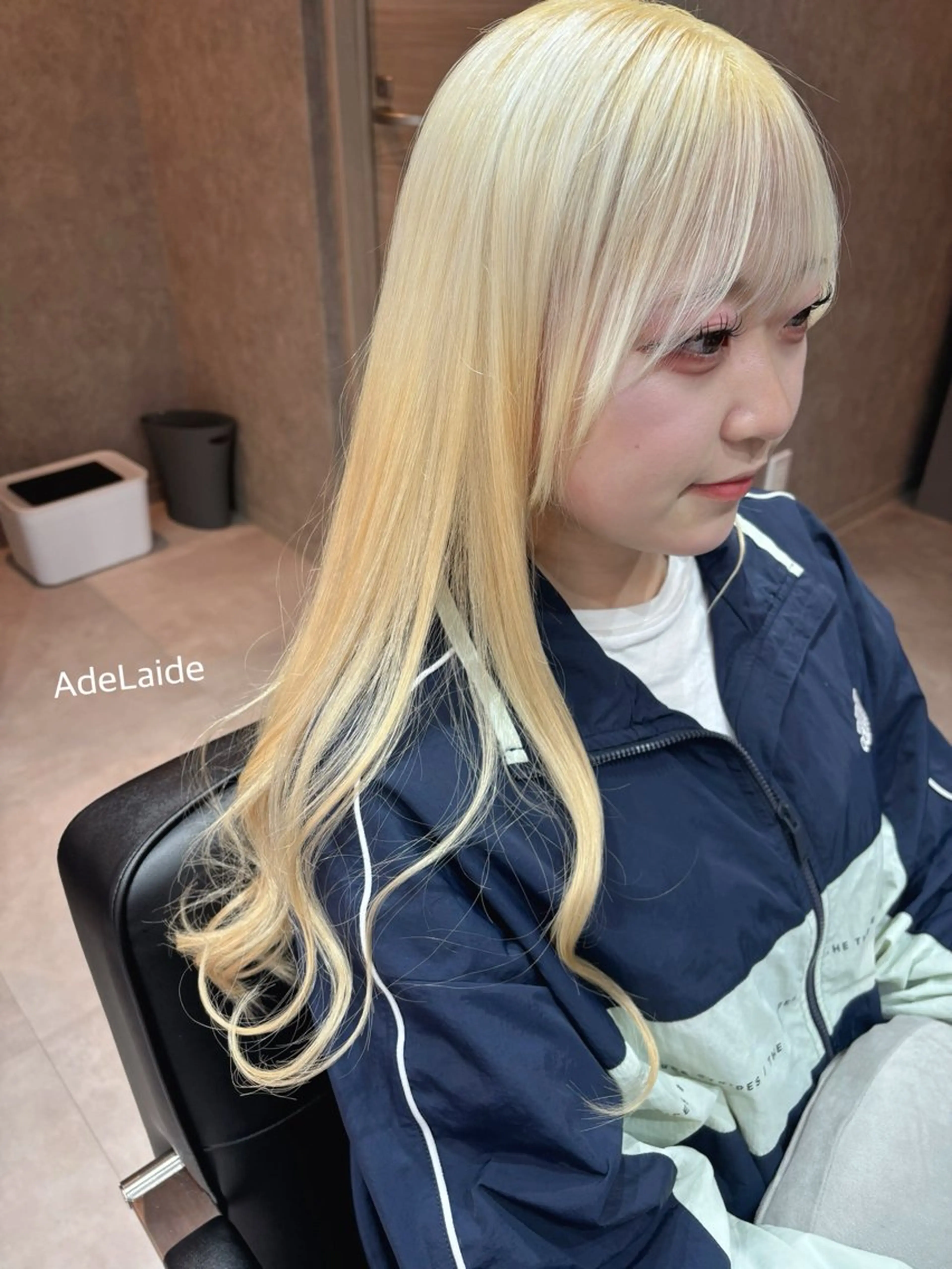 ロング ロング ヘアカラー Mina Akiyamaのヘアスタイル