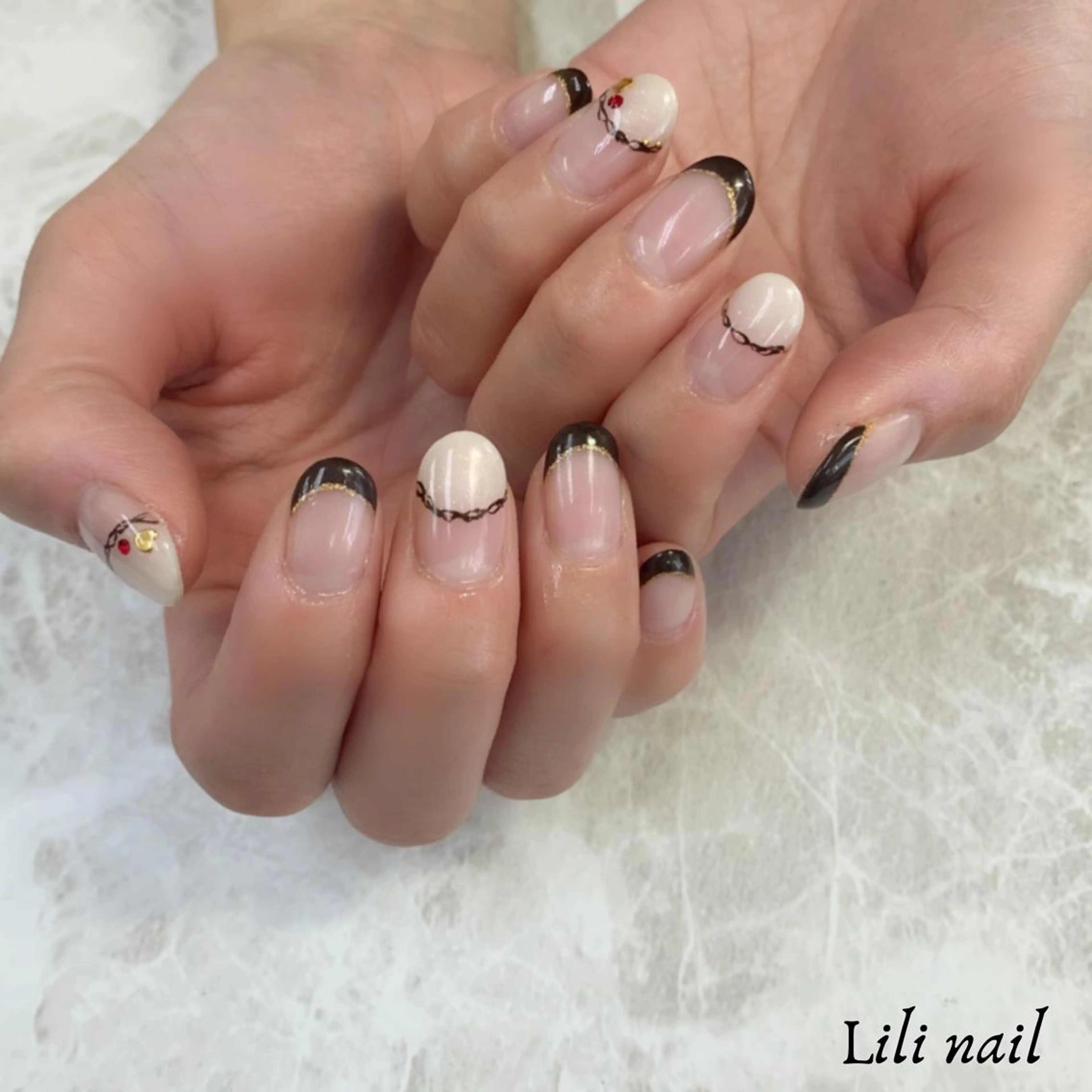 ネイル バレンタイン Lilibeauty salonのネイルデザイン