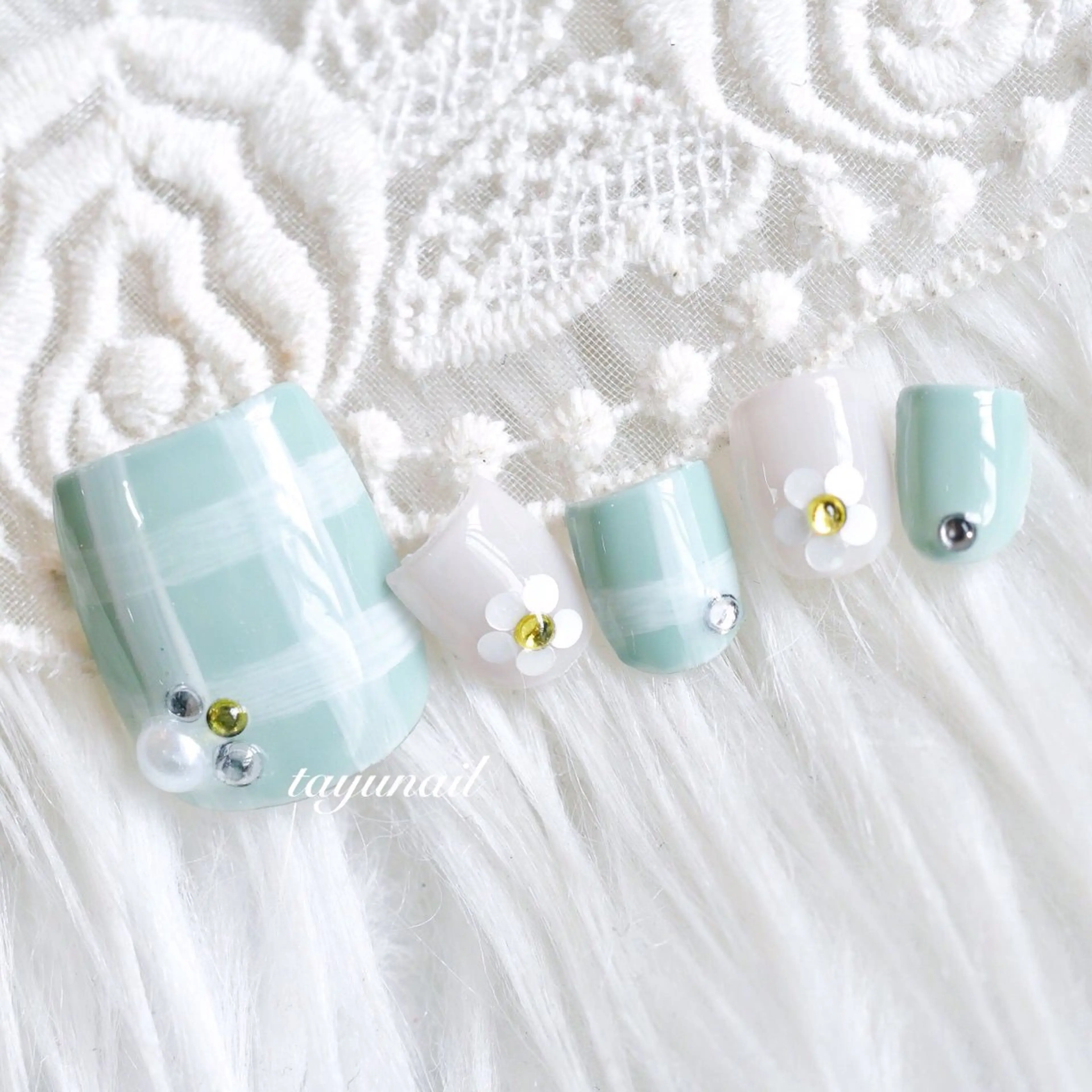 ネイル アートネイル ジェルネイル パラジェル フットネイル ネイルサロン 【たゆnail】のネイルデザイン