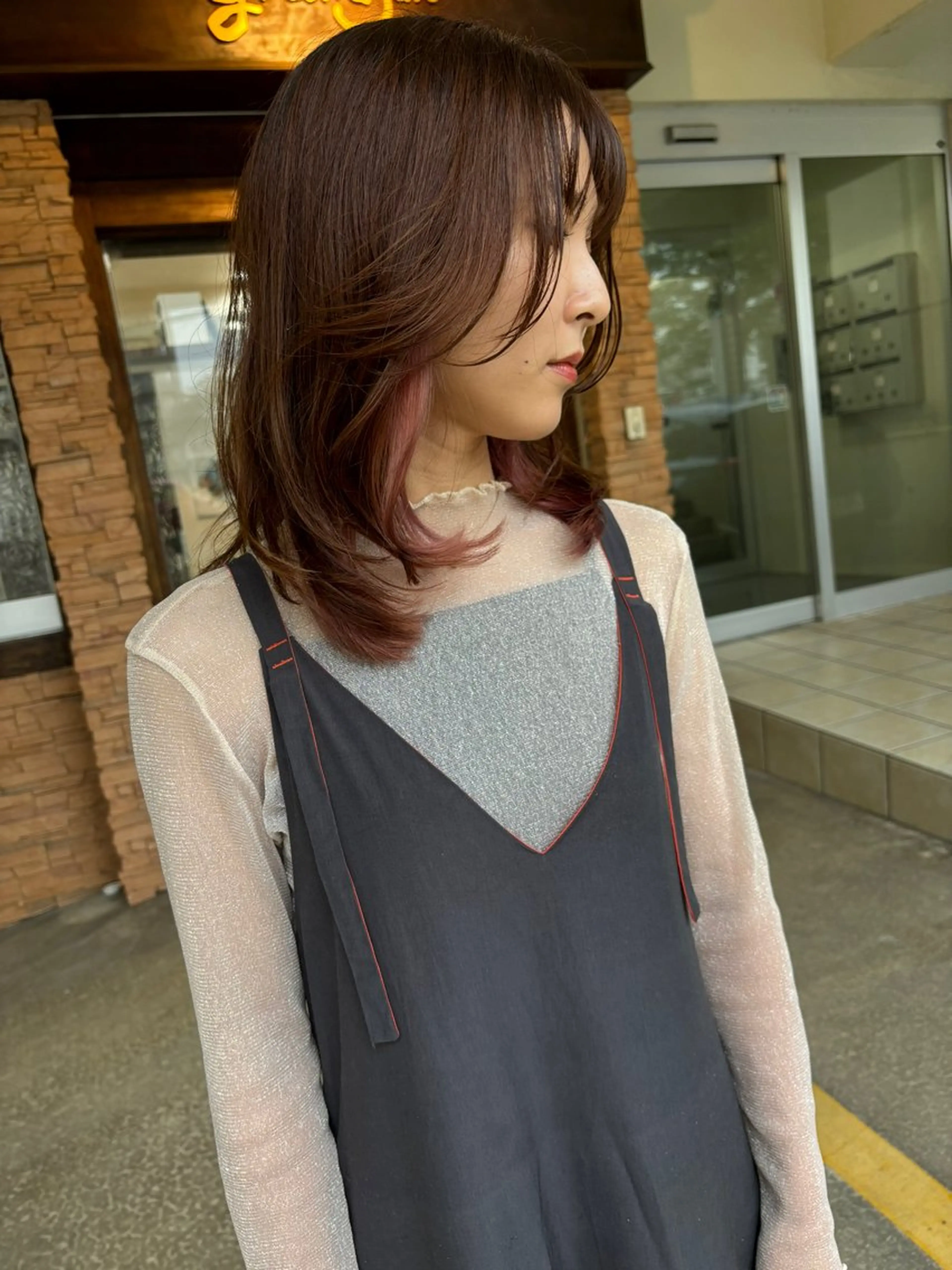 ミディアム カラー イルミナカラー カット ヘアカラー grand juteのヘアスタイル