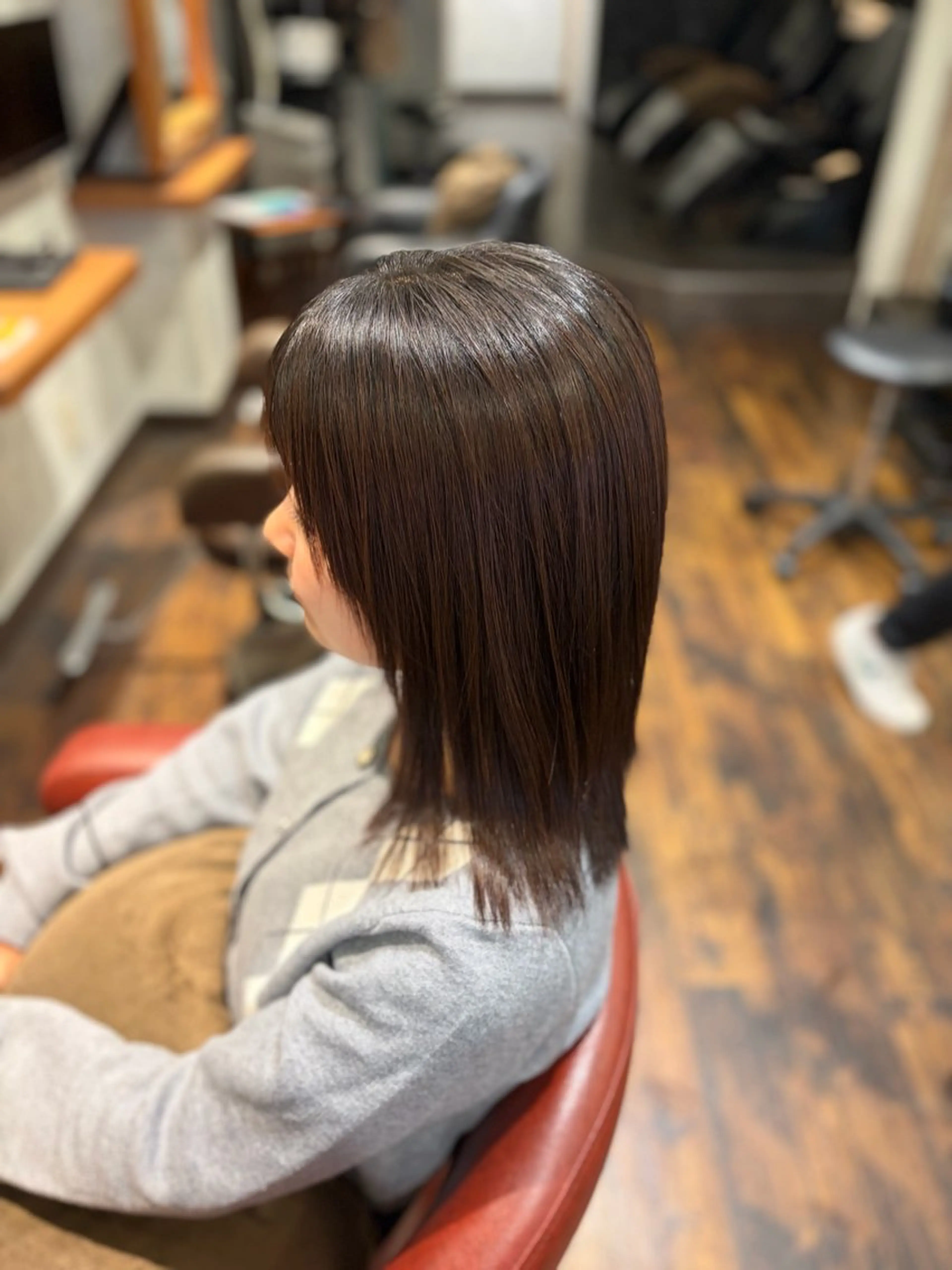 ミディアム 縮毛矯正 カット 縮毛矯正 ✨矯正口コミ4.9✨ 歴21年代表ヨシアキのヘアスタイル