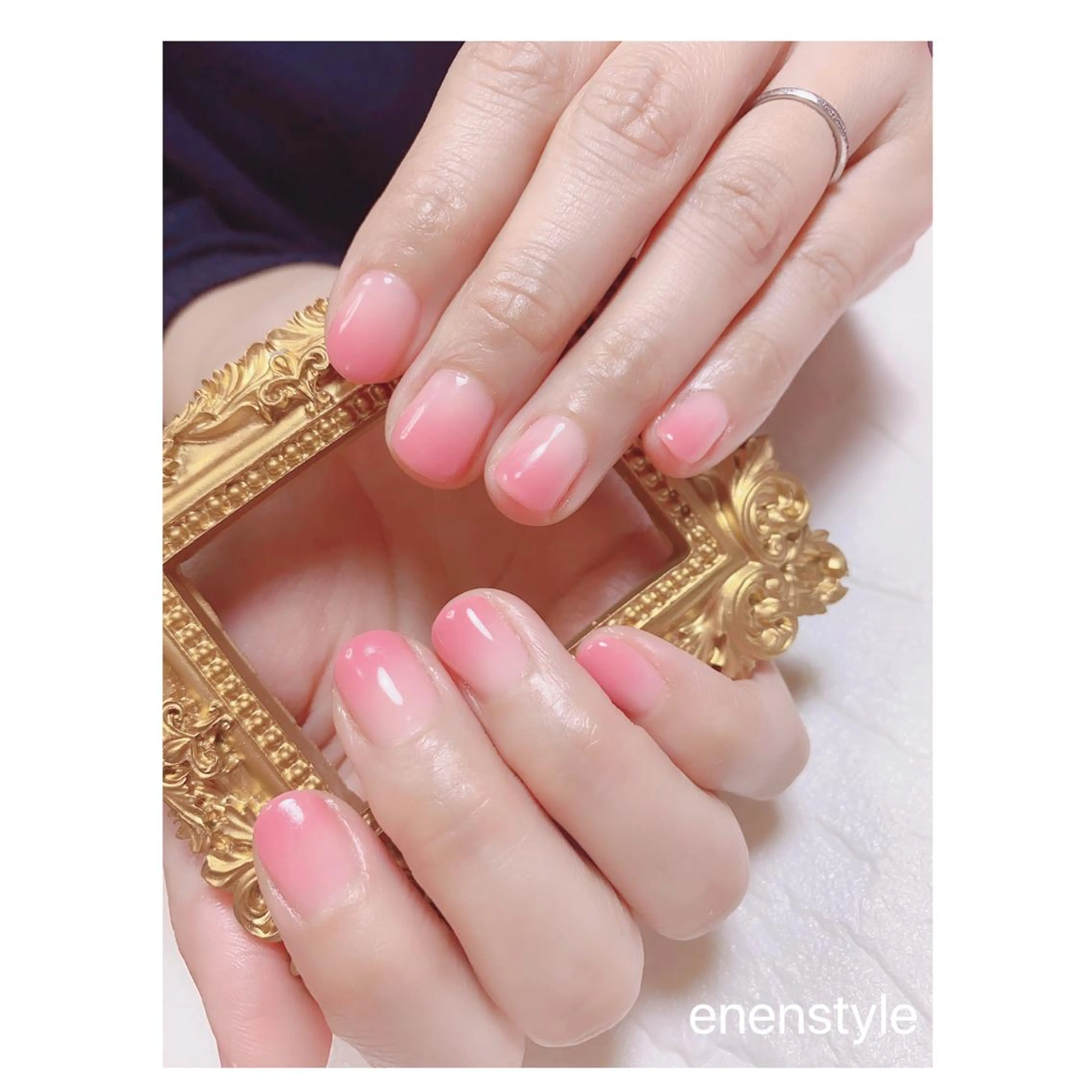 ショート ネイル ジェルネイル グラデーション ニュアンスネイル オフィスネイル ワンカラーネイル ハンドネイル 👑enen style👑のネイルデザイン